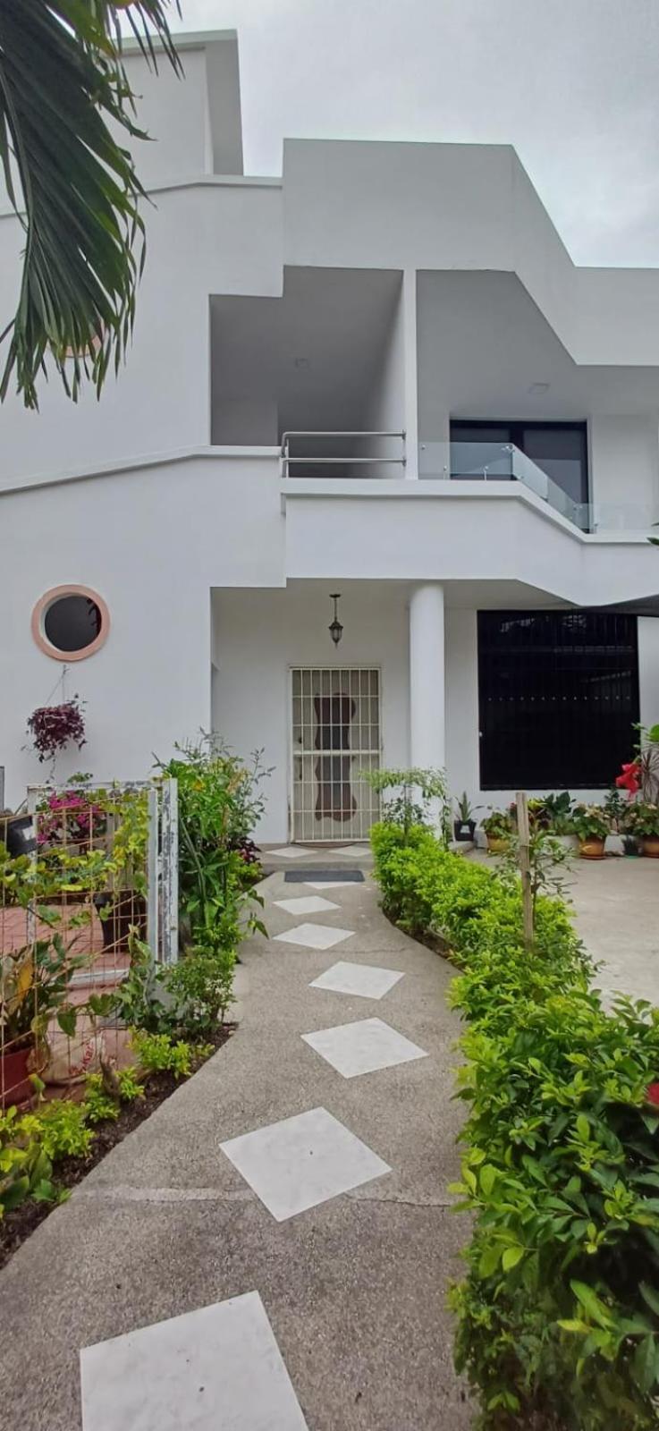Moderno departamento familiar por estrenar