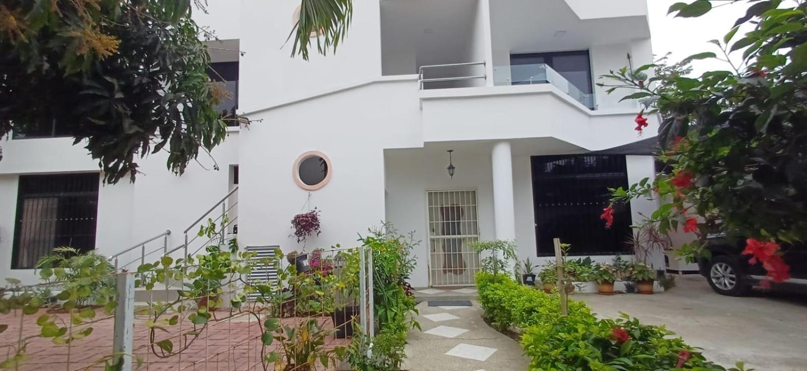 Moderno departamento familiar por estrenar