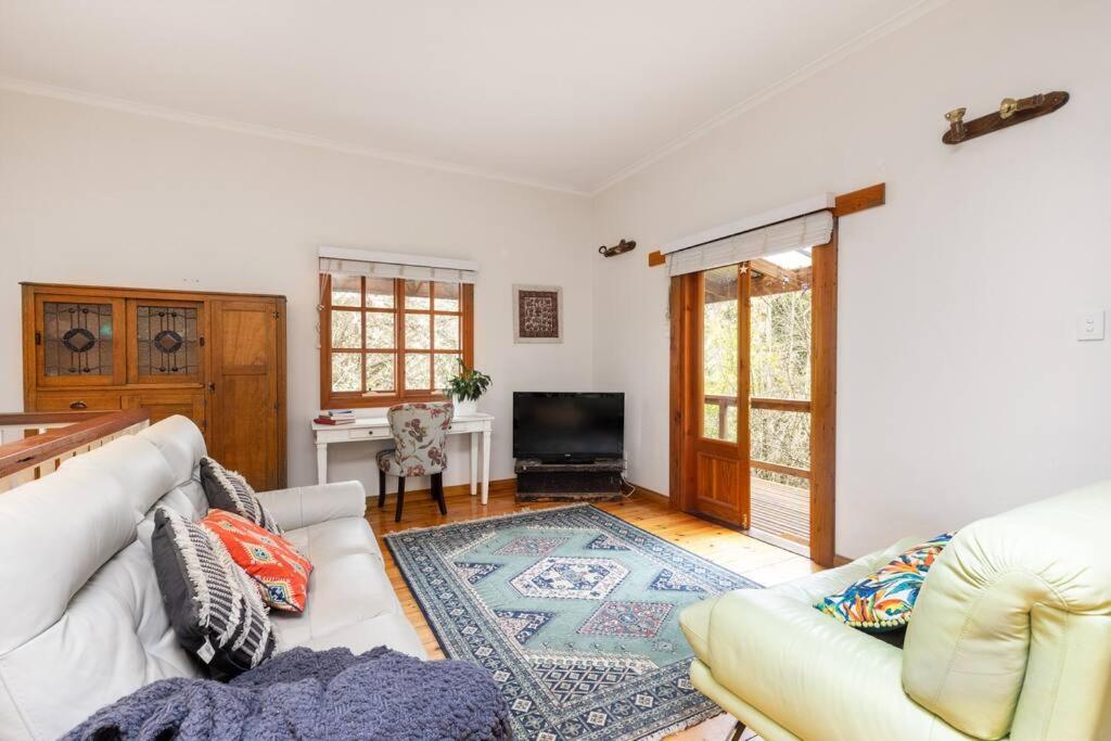 Smithy Cottage - Rustic 2 storey stone and iron cottage - near wineries - Hahndorf - nature
