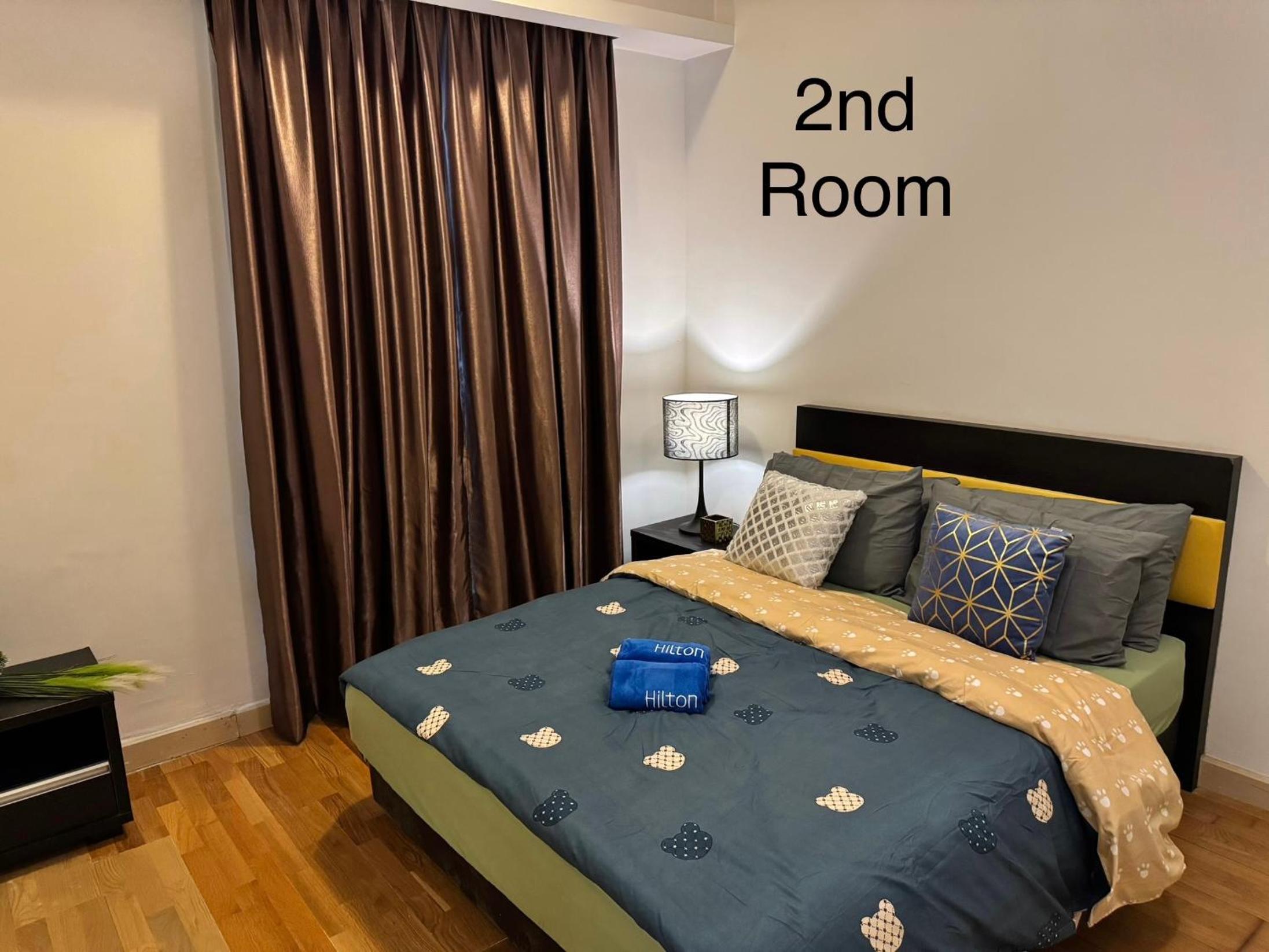 8 KLCC 5 minutes to Jalan Alor Street Bukit Bintang Pavilion 10 Pax 3R2B