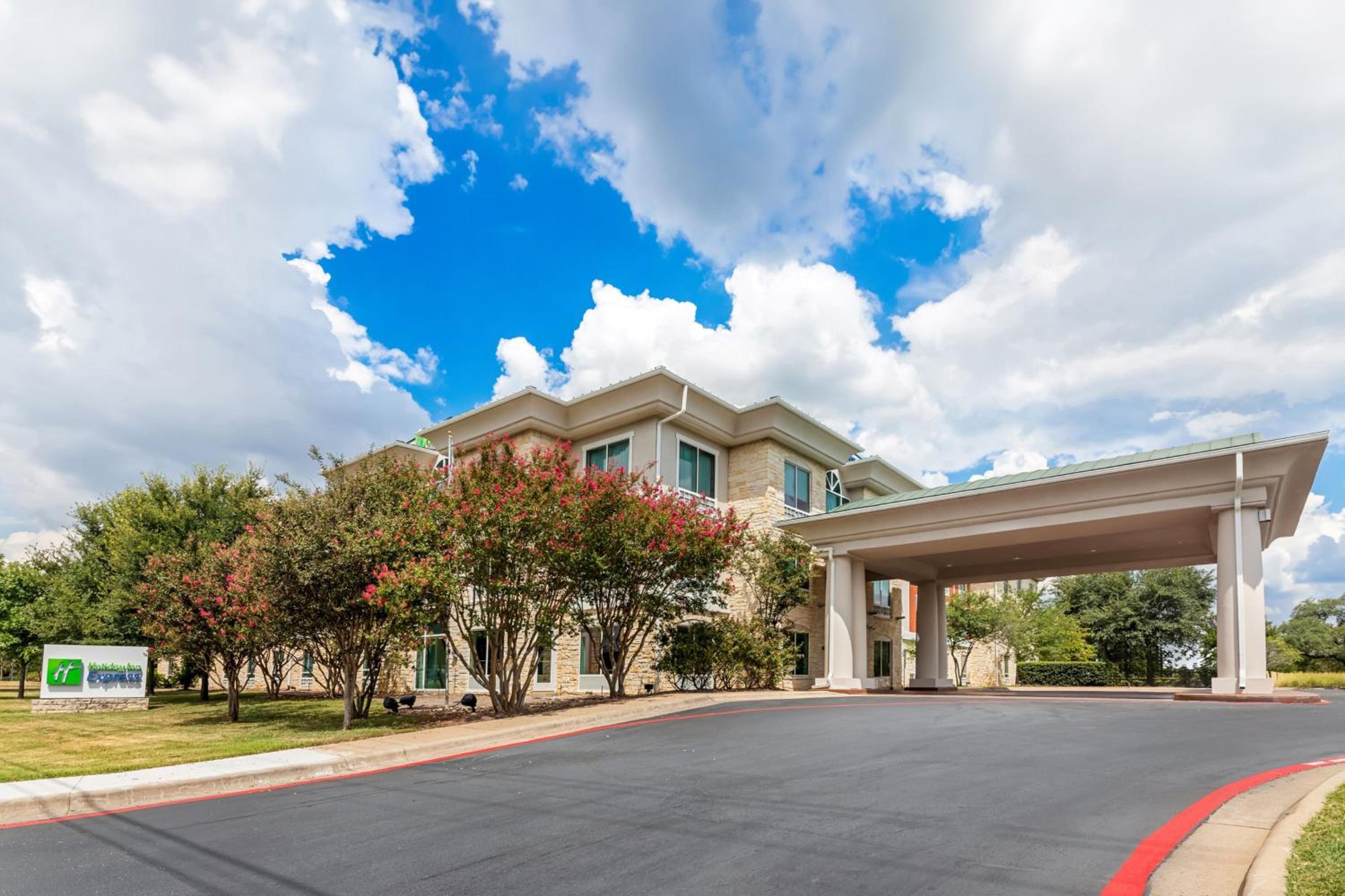 Holiday Inn Express  Suites Austin SW - Sunset Valley, and IHG Hotel - Property Image 4
