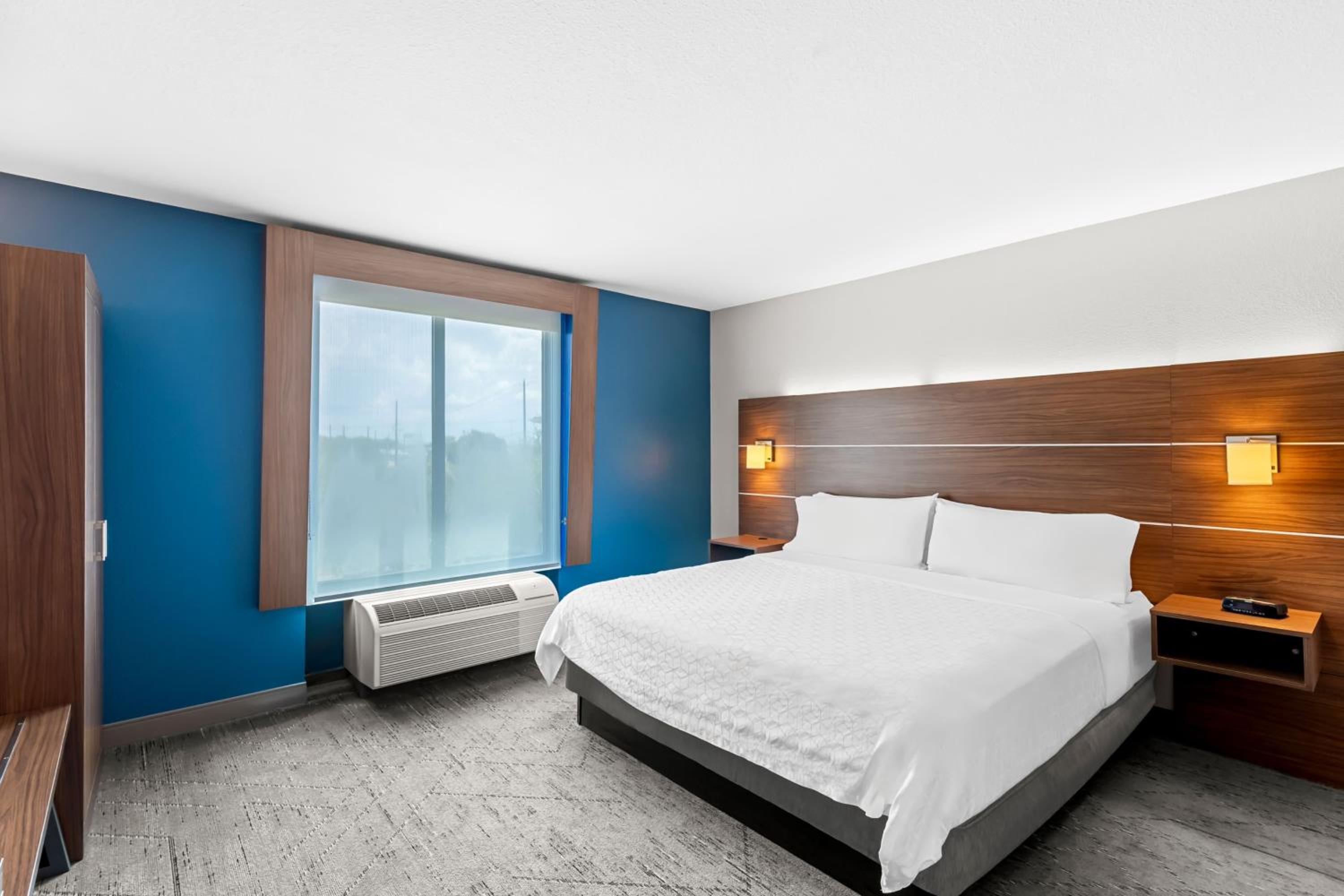Holiday Inn Express Suites Austin SW - Sunset Valley, and IHG Hotel - Property Image 19