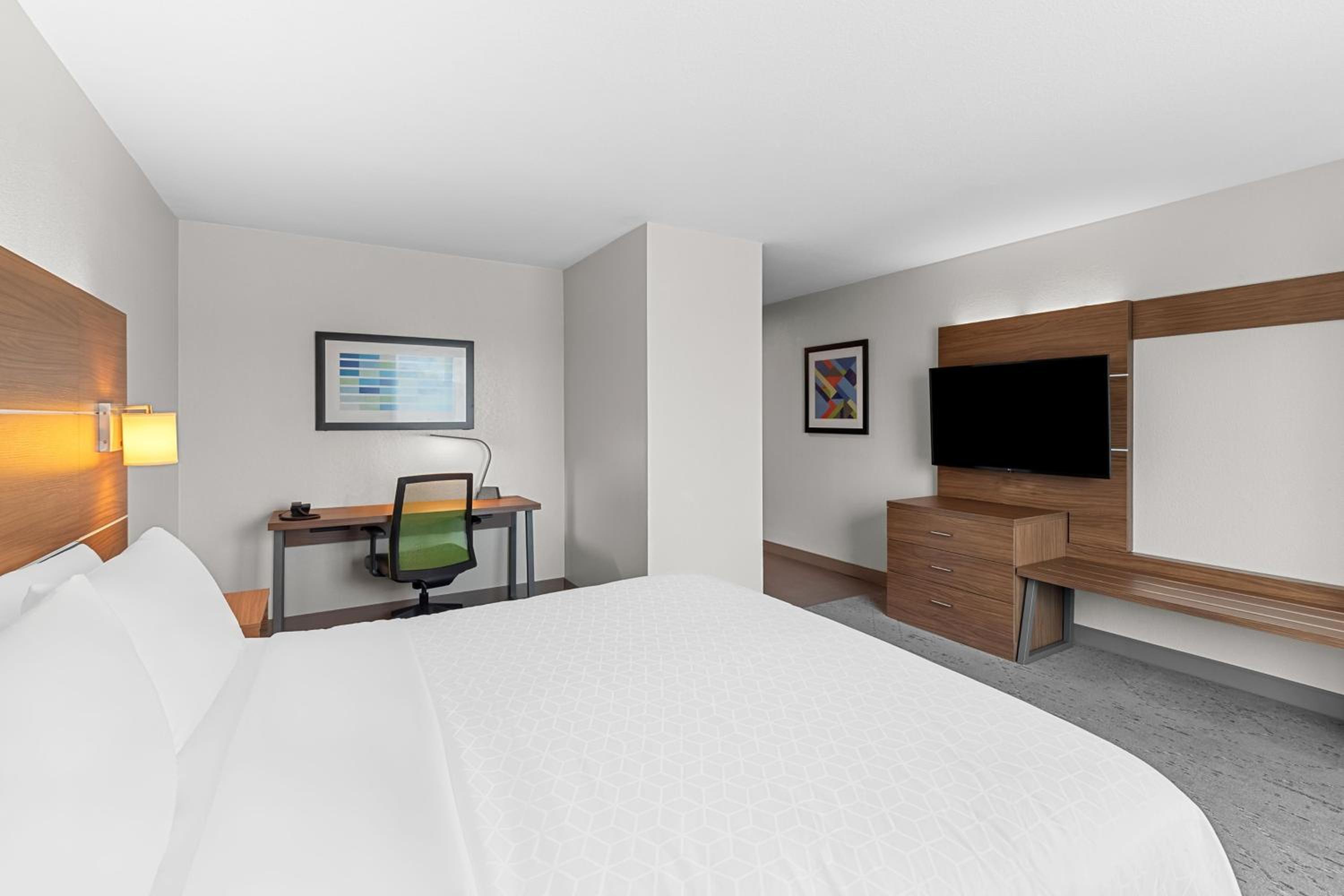 Holiday Inn Express Suites Austin SW - Sunset Valley, and IHG Hotel - Property Image 18