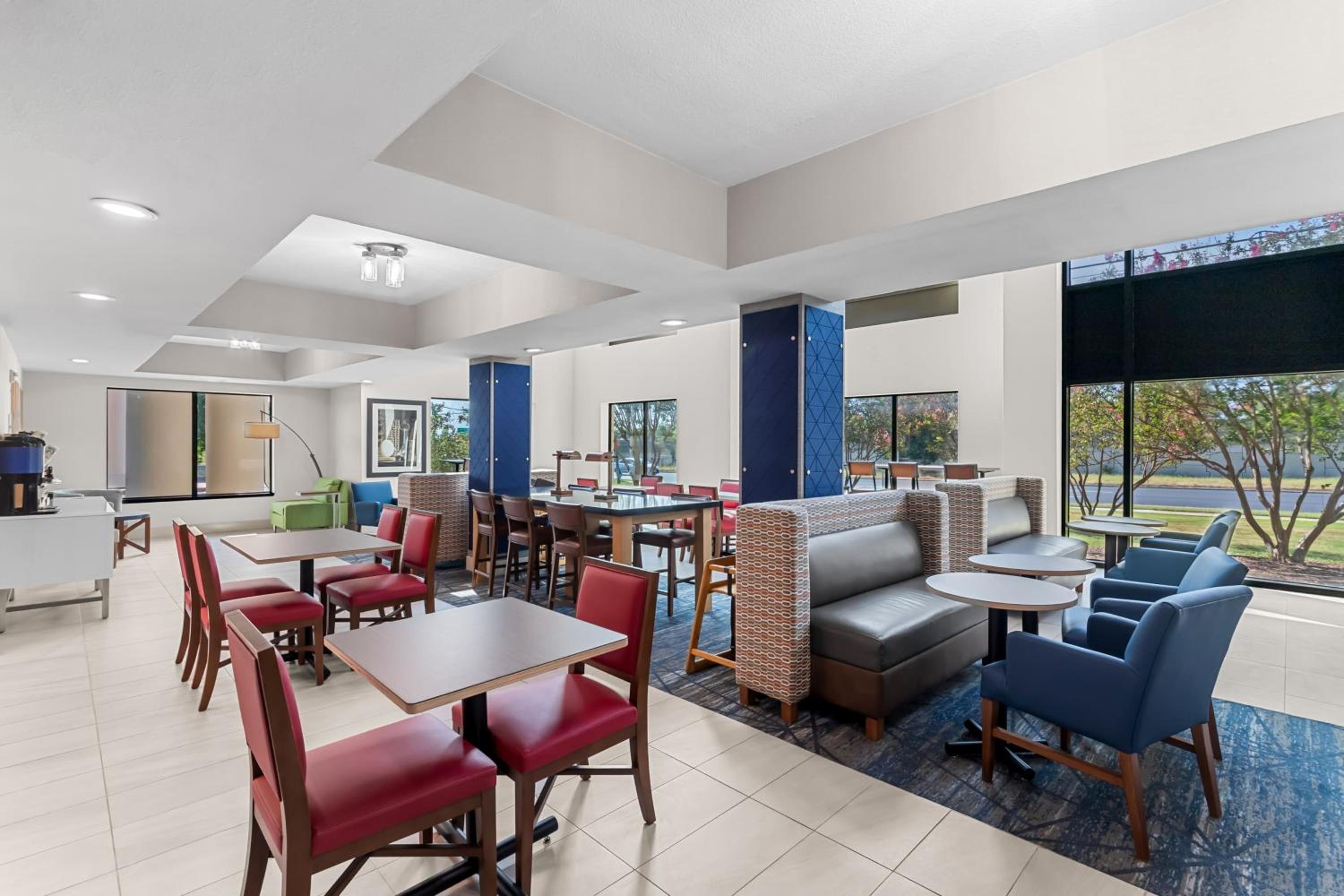 Holiday Inn Express Suites Austin SW - Sunset Valley, and IHG Hotel - Property Image 66