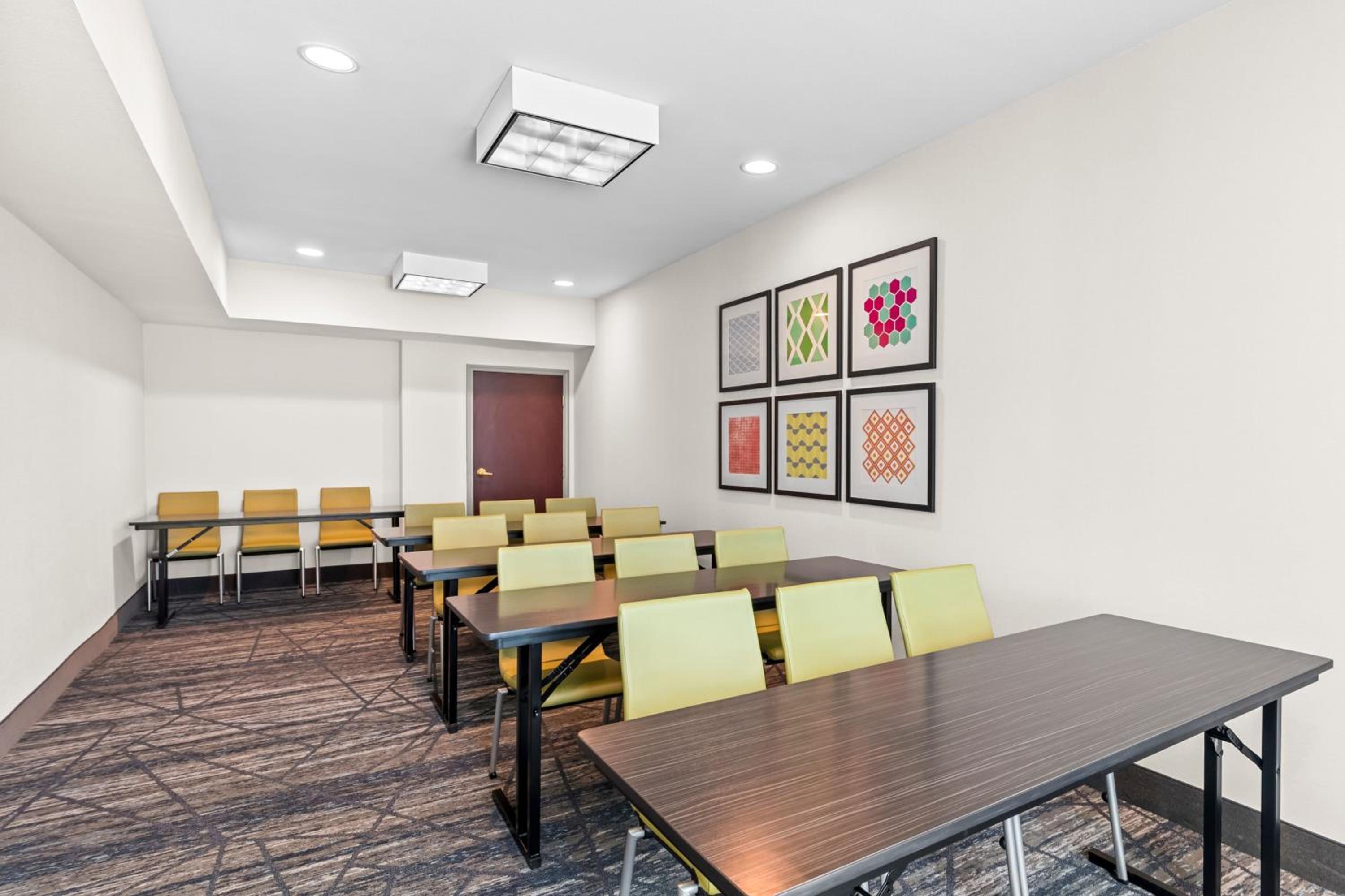 Holiday Inn Express Suites Austin SW - Sunset Valley, and IHG Hotel - Property Image 65