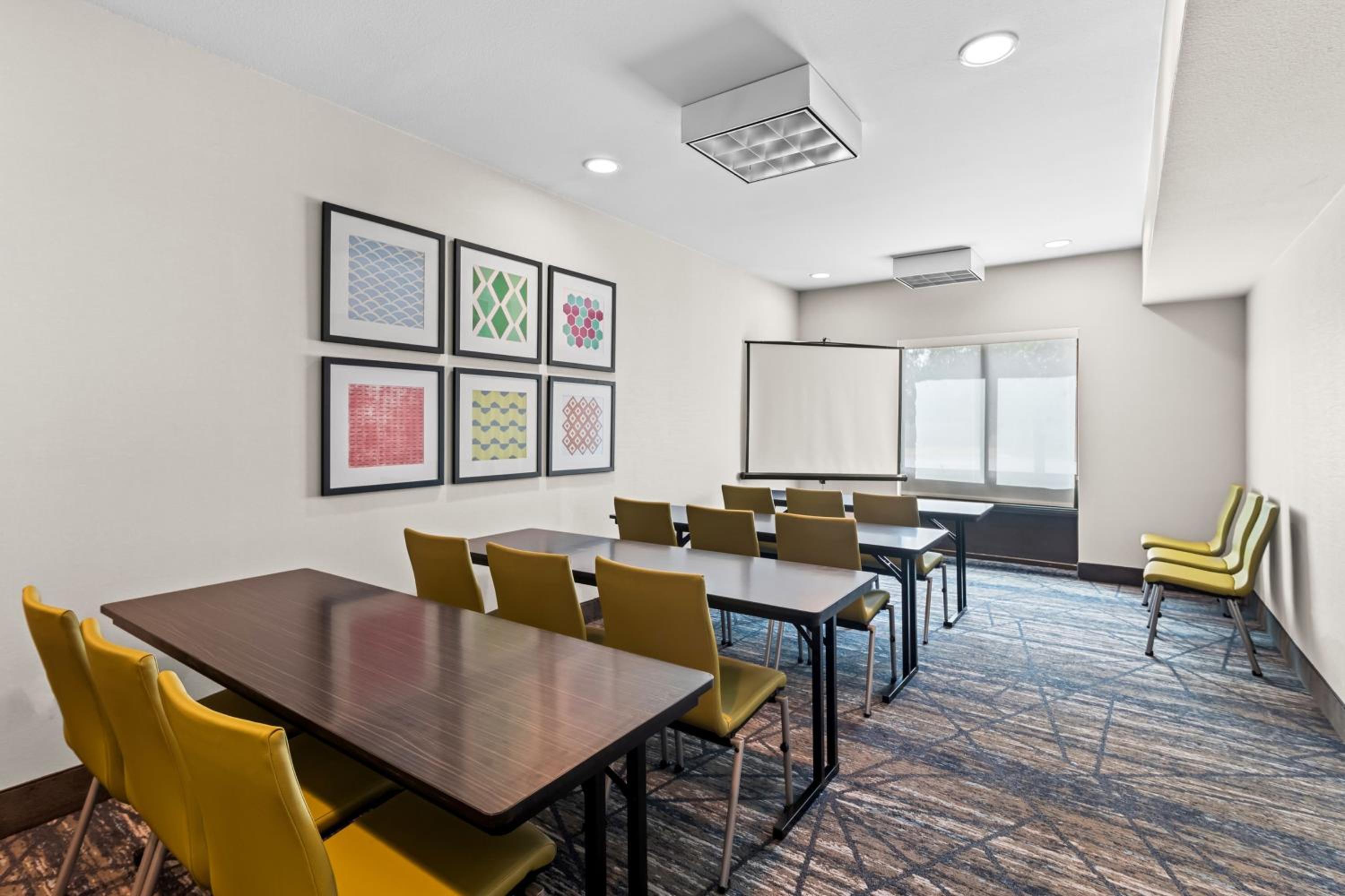Holiday Inn Express  Suites Austin SW - Sunset Valley, and IHG Hotel - Property Image 6