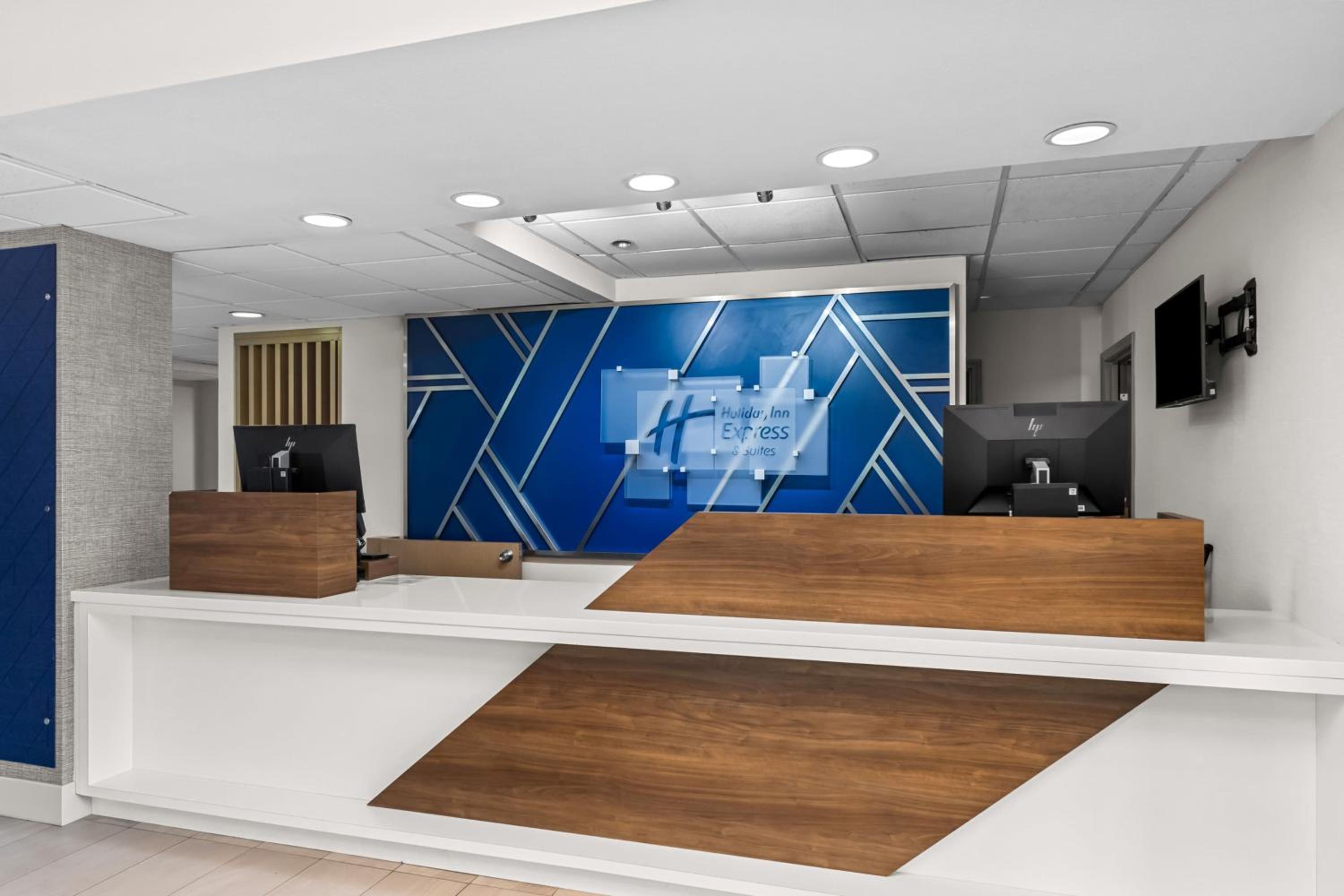 Holiday Inn Express  Suites Austin SW - Sunset Valley, and IHG Hotel - Property Image 3