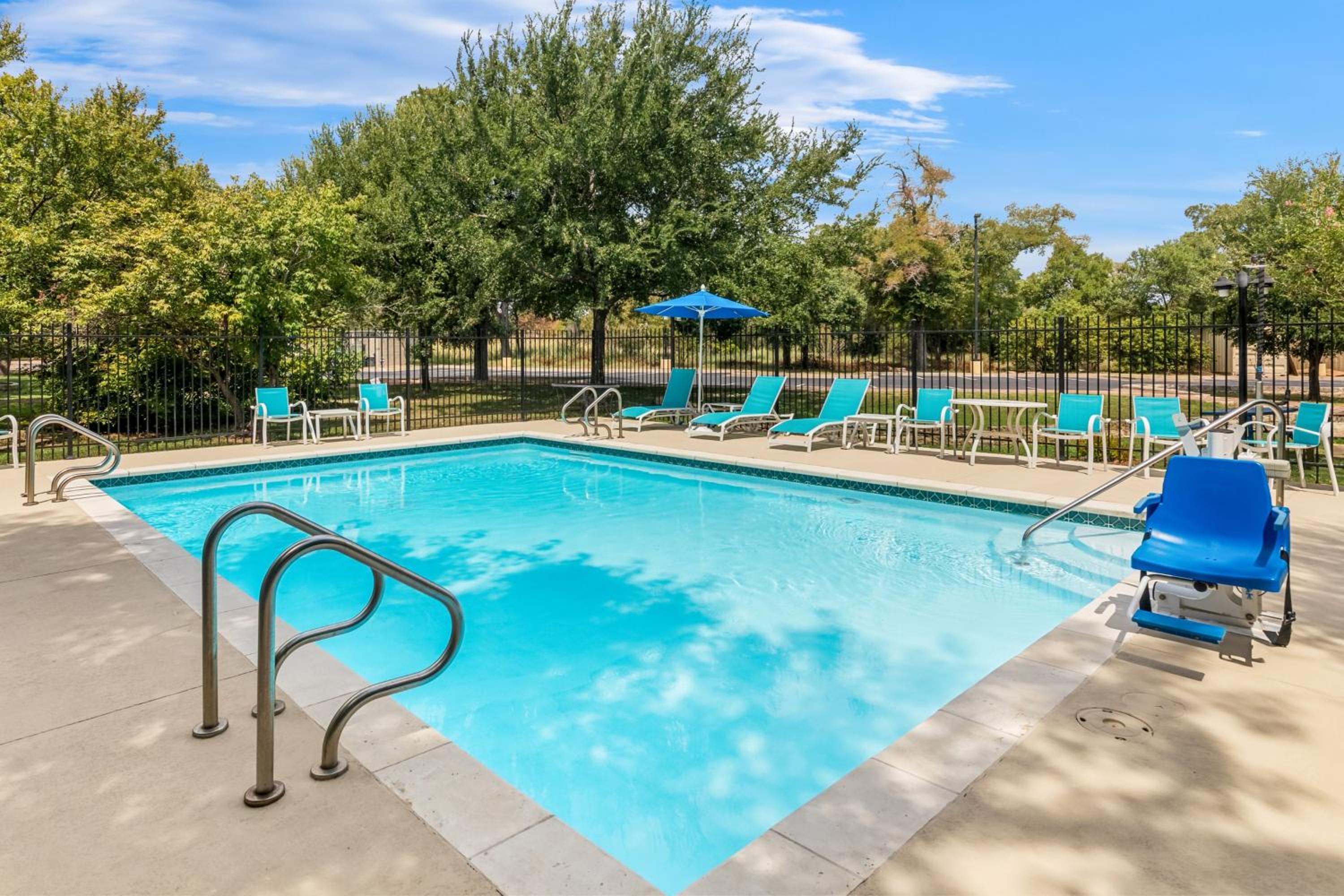 Holiday Inn Express Suites Austin SW - Sunset Valley, and IHG Hotel - Property Image 15