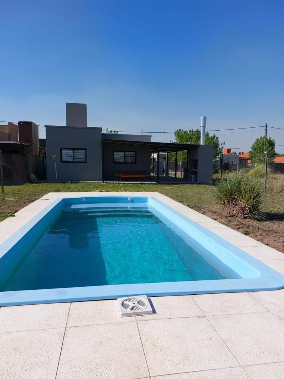 Casa con pileta Las Tardes Roldan