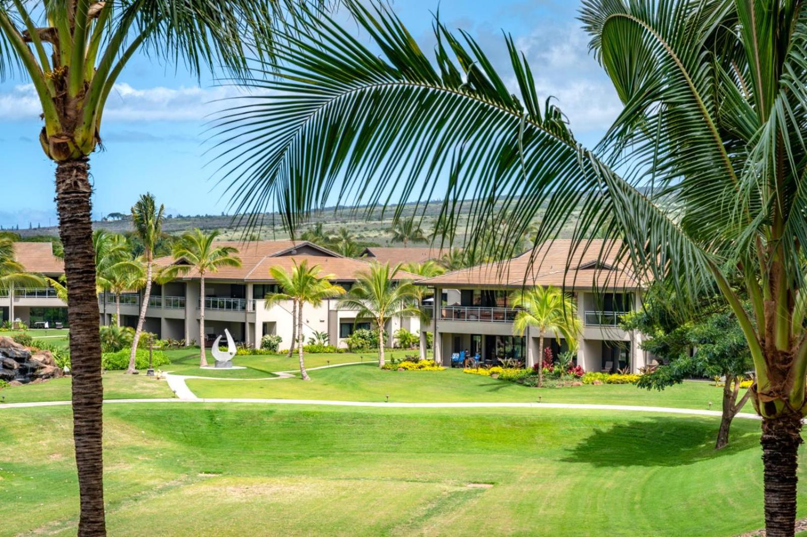 KBM Resorts: Honua Kai Hokulani HKH-344 Ocean Views Stunning Sunsets Includes Rental Car