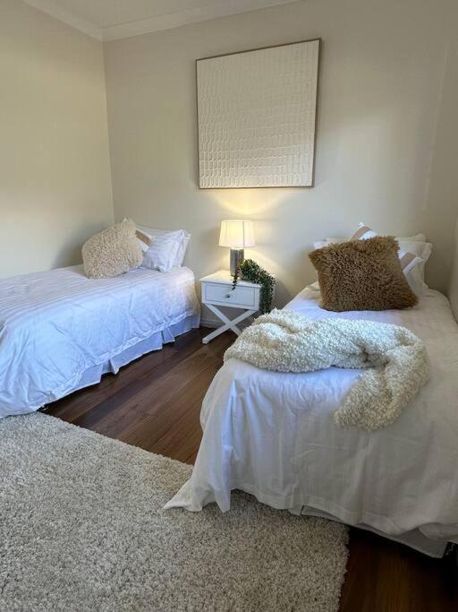 White Pebble - stylishly curated 4 bedroom home