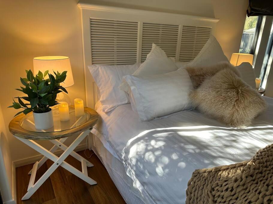 White Pebble - stylishly curated 4 bedroom home