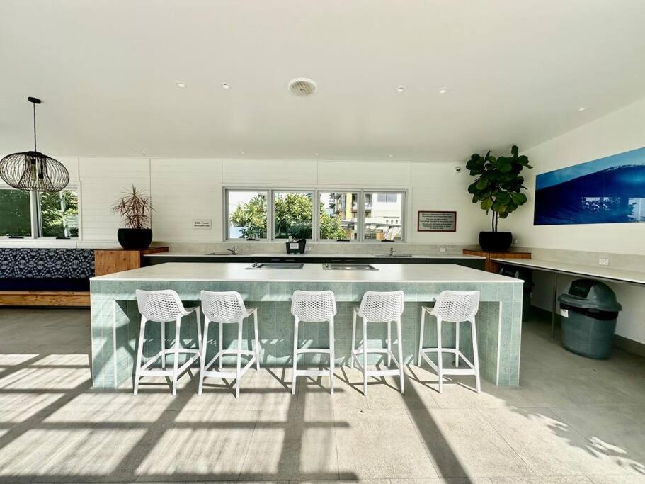 Beach Haven, 28th Floor Ocean Views