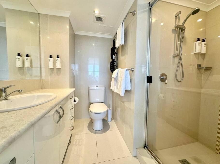 Beach Haven, 28th Floor Ocean Views