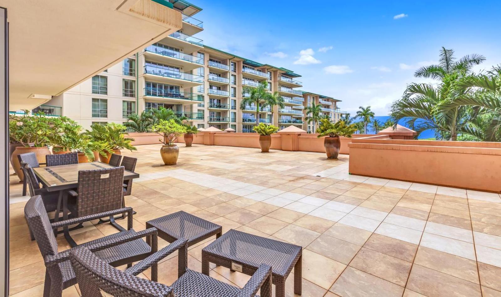 KBM Resorts: Honua Kai Hokulani HKH-229 XL Lanai Ocean Views Includes Rental Car view 2