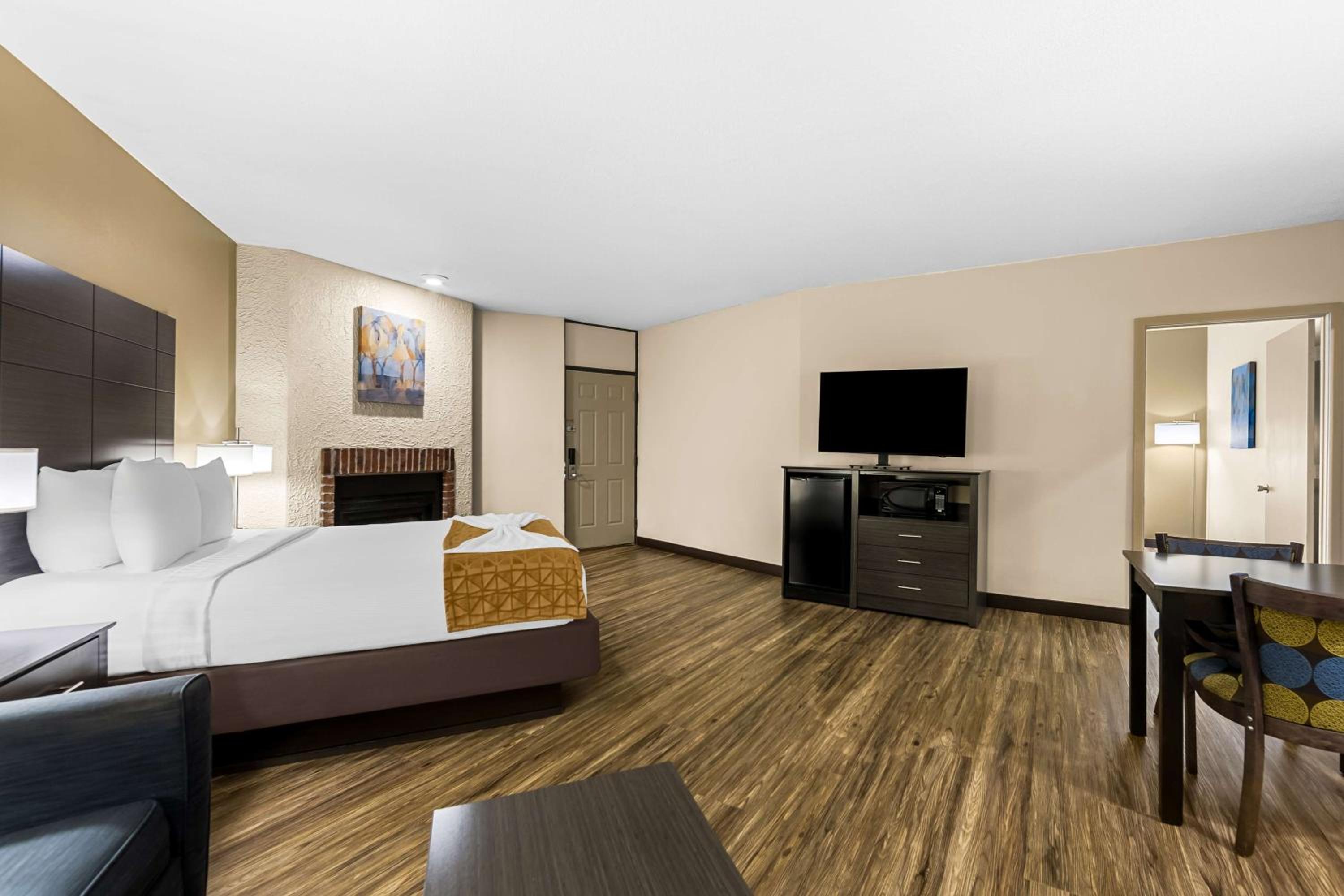 Best Western Toni Inn