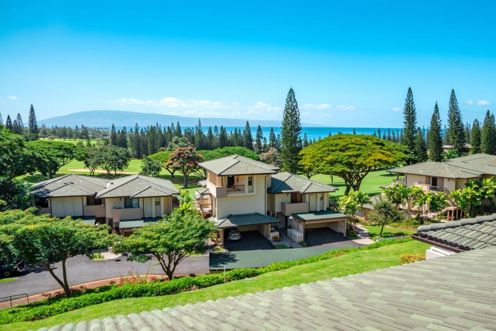 KBM Resorts: Kapalua Golf Villa KGV-19T1 Remodeled with Ocean Views Includes Rental Car