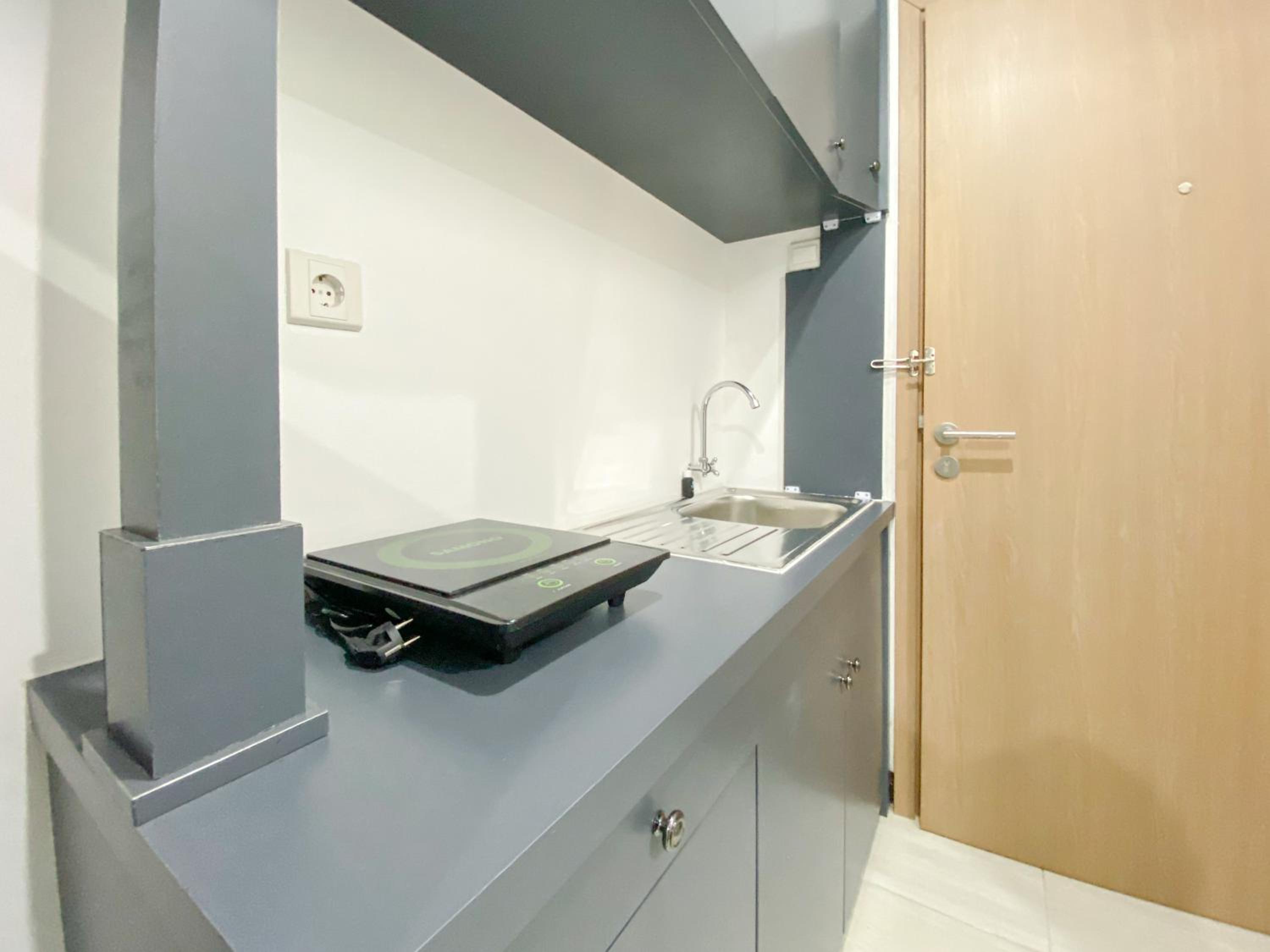 Comfy and Modern Studio at Cordova Edupartment Semarang Apartment By Travelio view 5