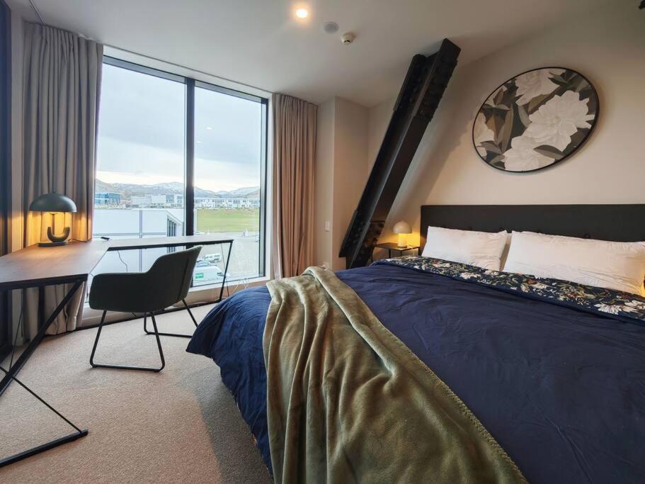 Boutique 2BR Apt-Remarkable View