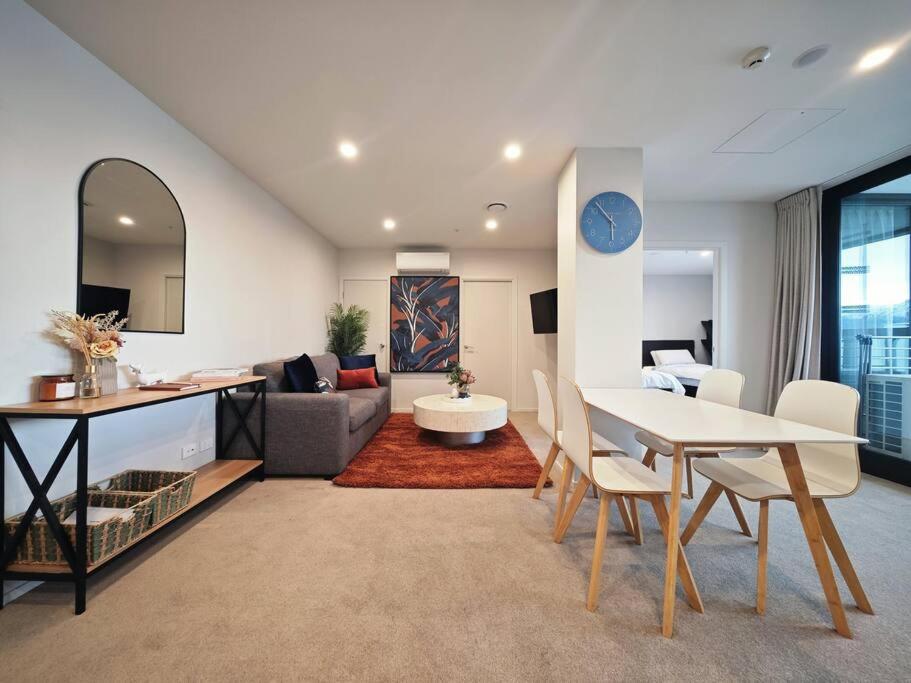 Boutique 2BR Apt-Remarkable View