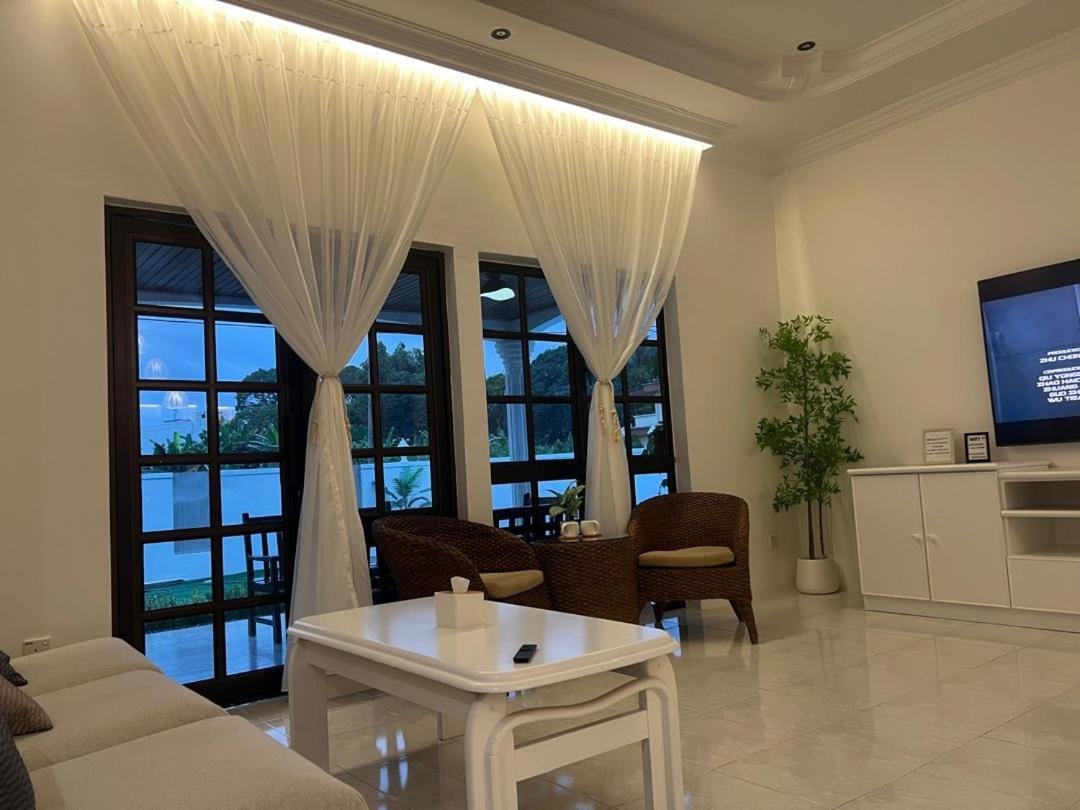 C&C Villa Pool Ipoh photo 3