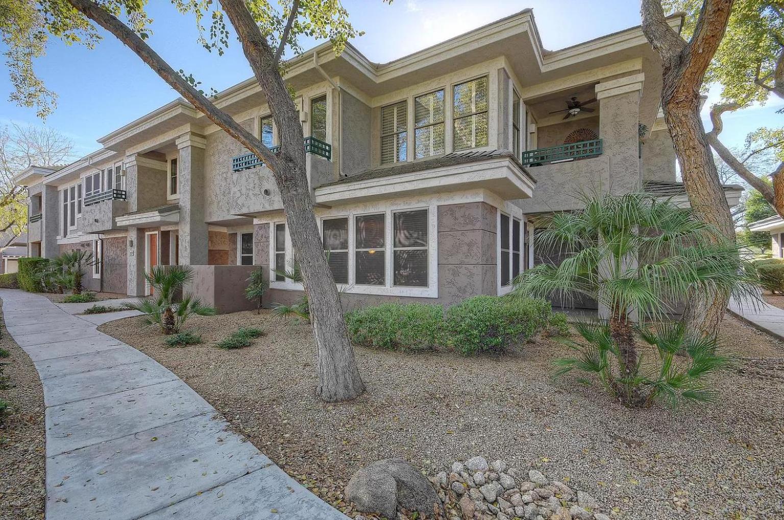Well Appointed Condo Near The Westin Kierland Spa view 3