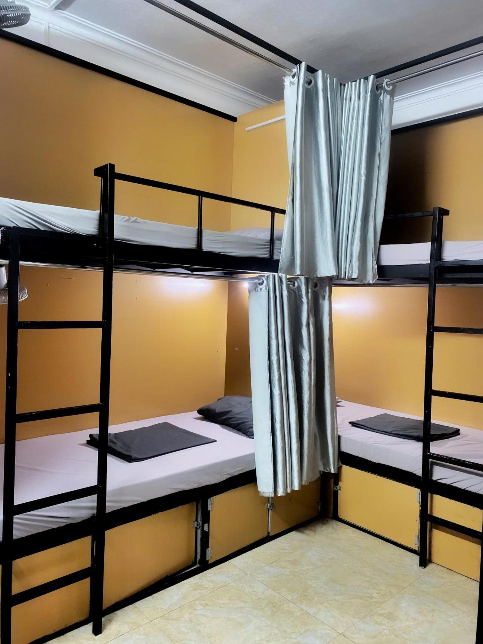 Hanoi New Comb Hostel
