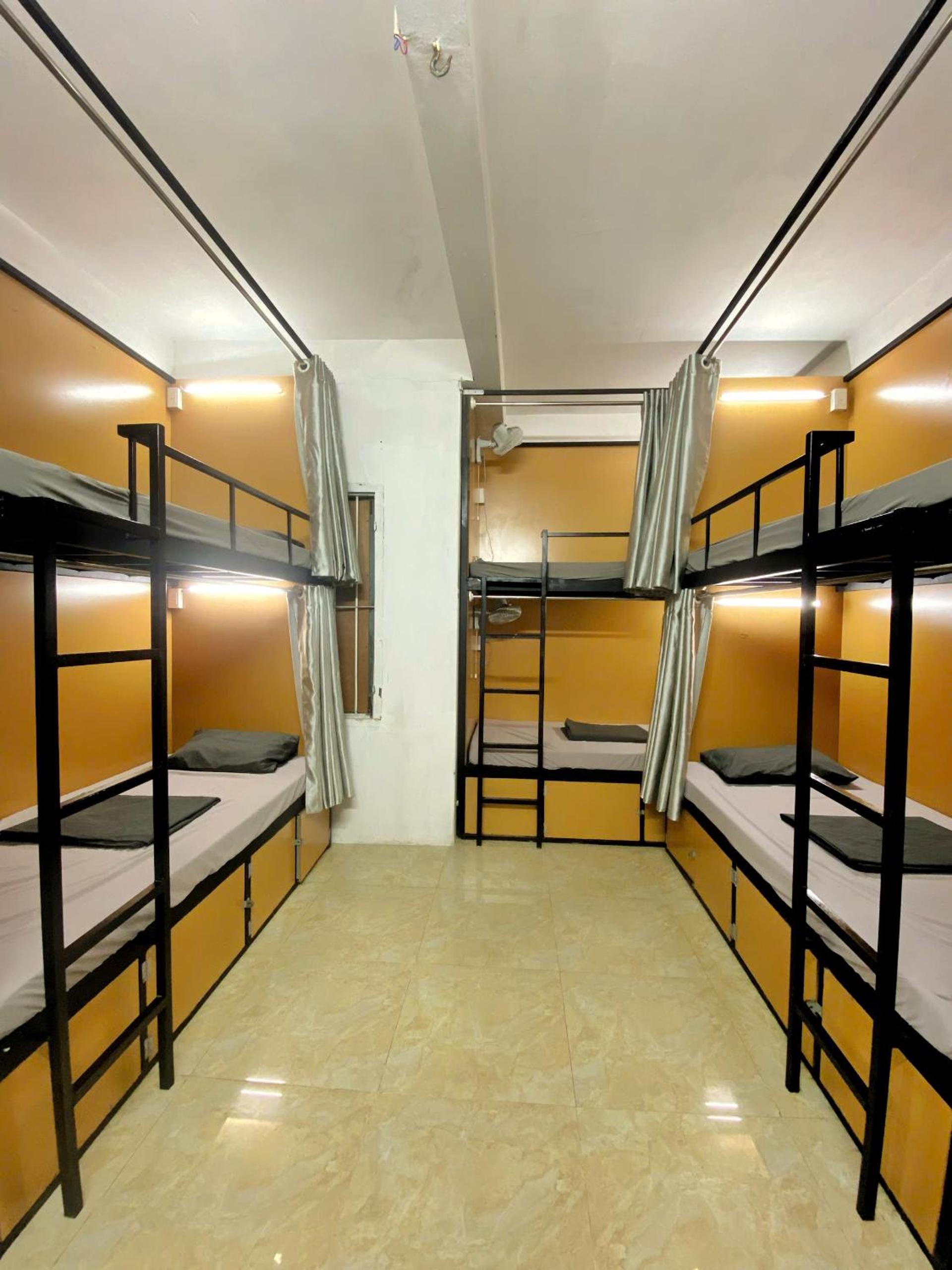 Hanoi New Comb Hostel