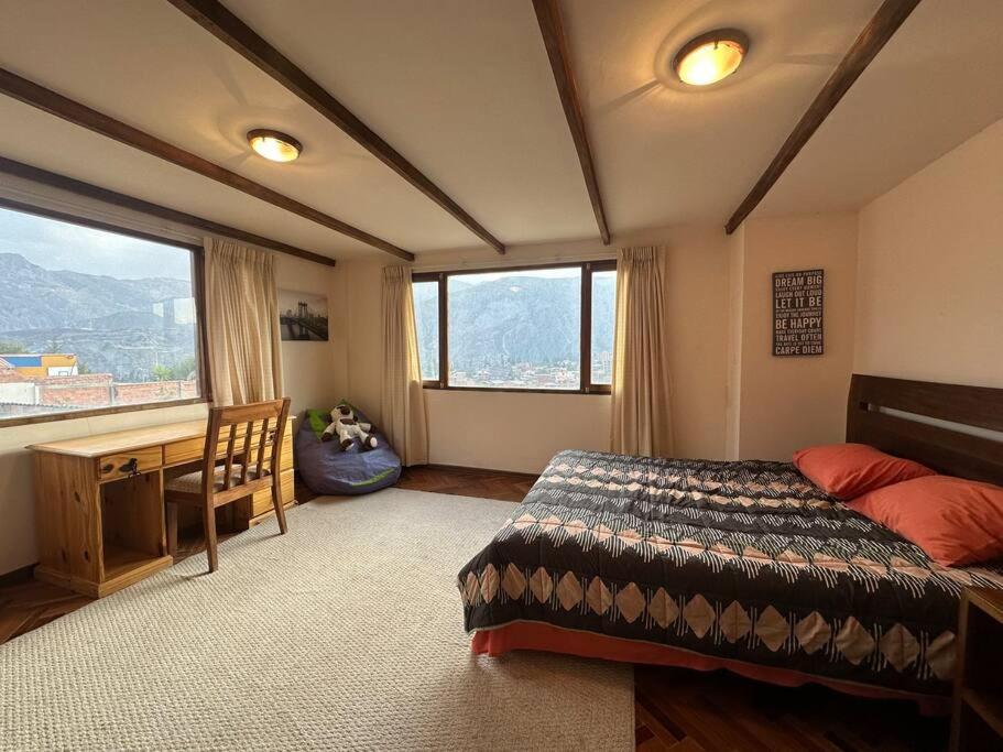 Family Country House in La Paz