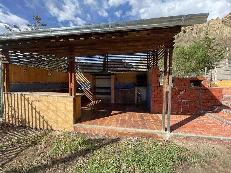 Family Country House in La Paz