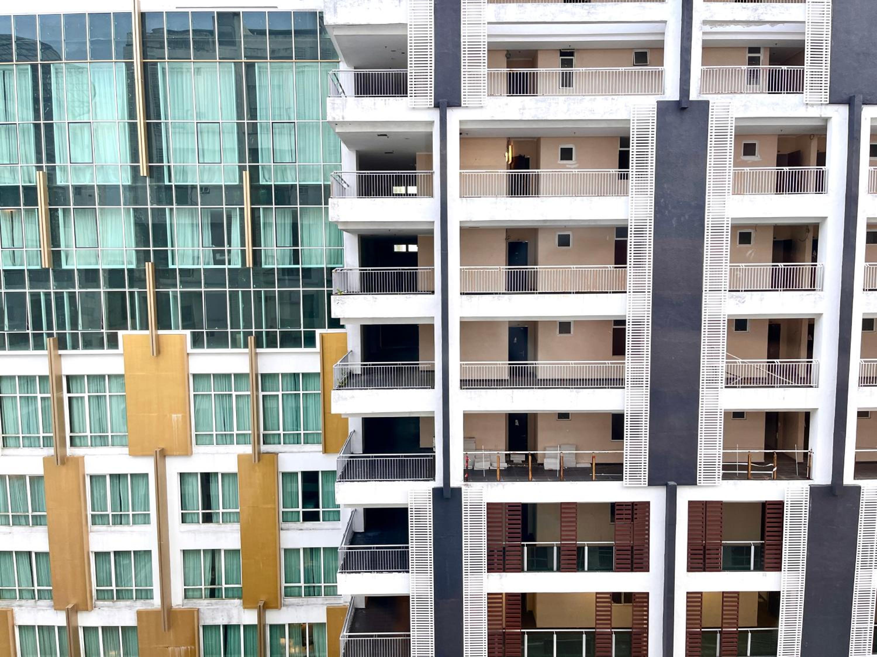 HillLand Suites