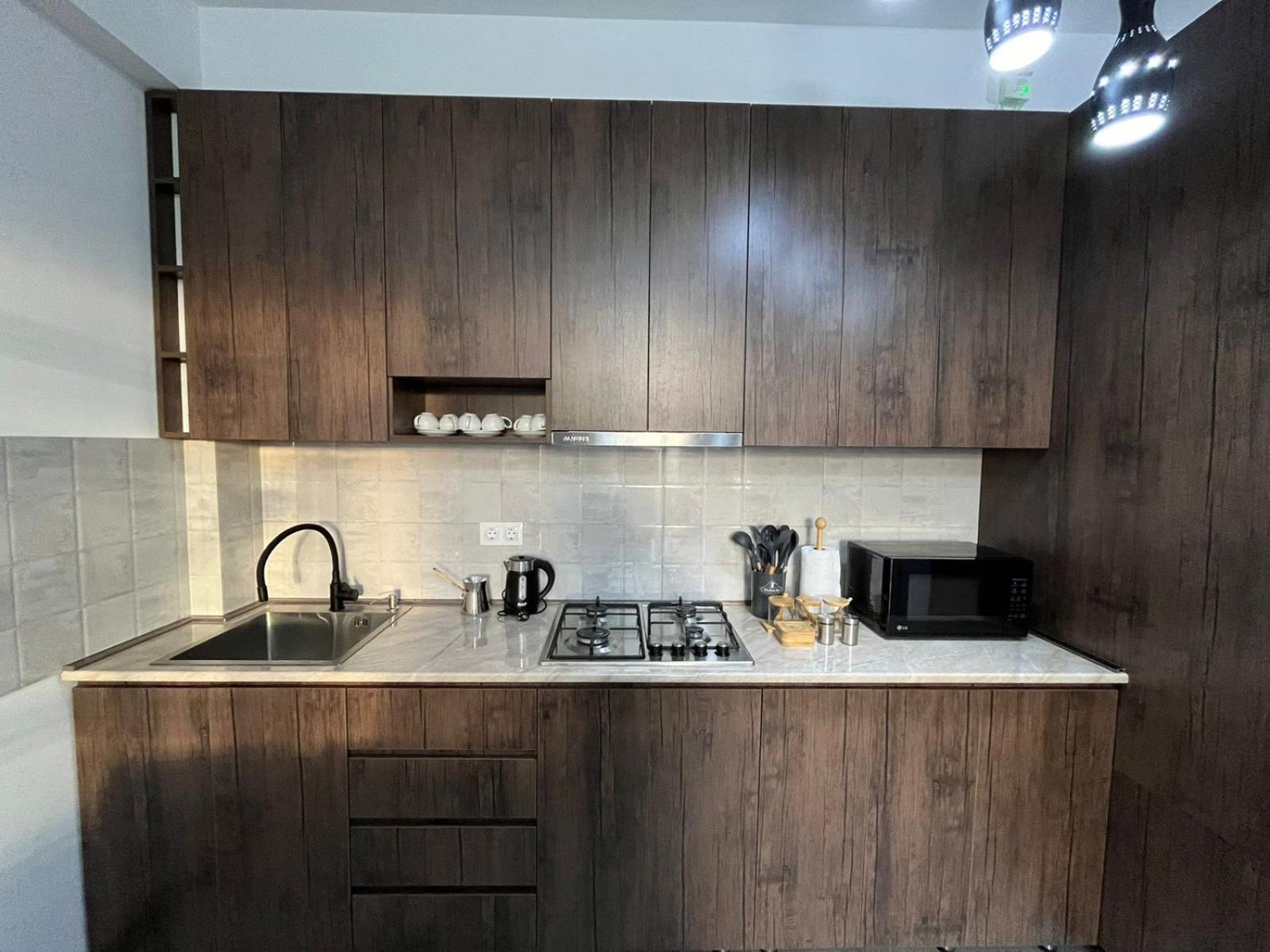 Deluxe One-bedroom Apartment Near Metro & Tbilisi Sea view 5