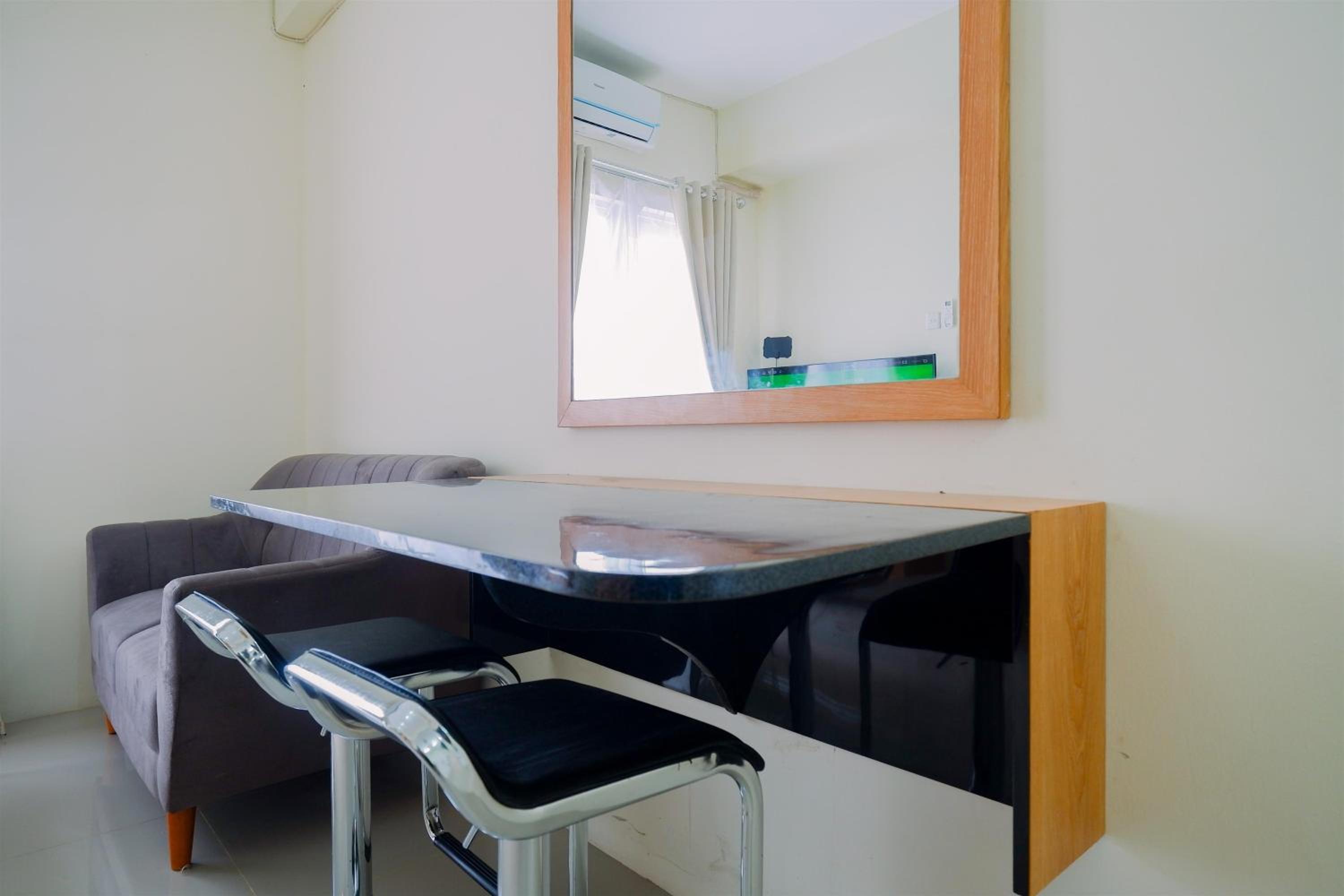 Warm and Cozy Living 2BR Bogorienze Apartment By Travelio