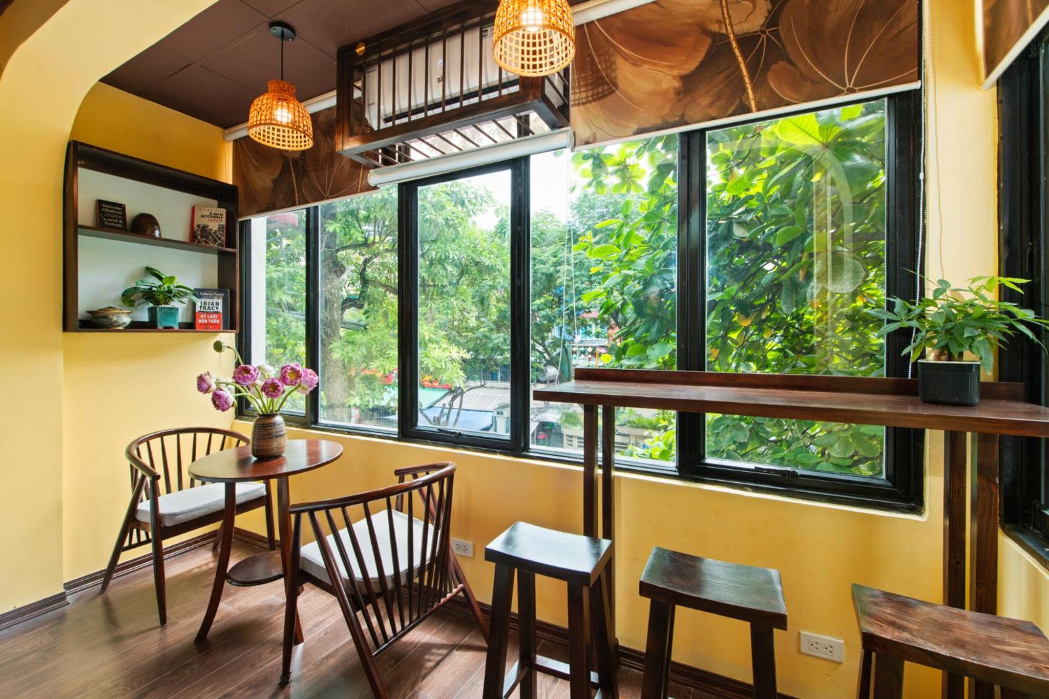 Old Quarter Lux Boutique Train View Studio Retreat