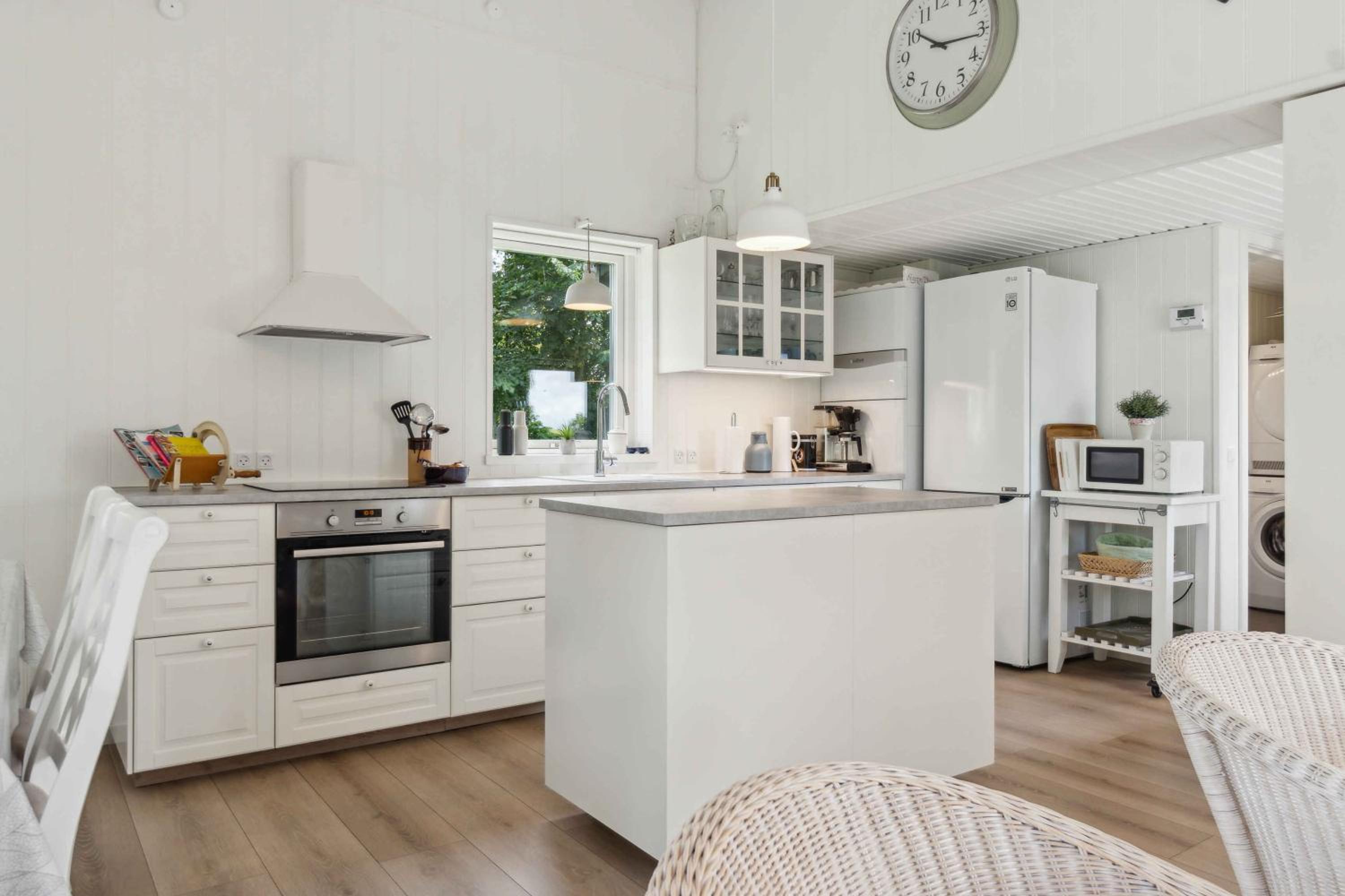 Lovely Summer House Close To Stillinge Beach