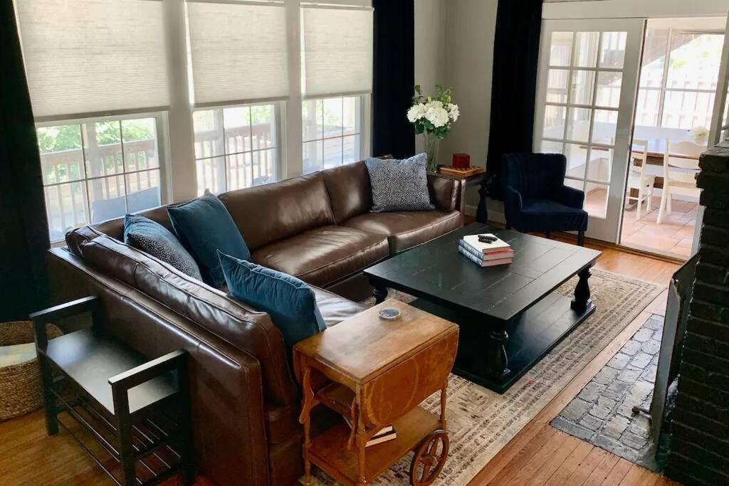 Be A Nomad - Fig Tree - Lower Unit view 2