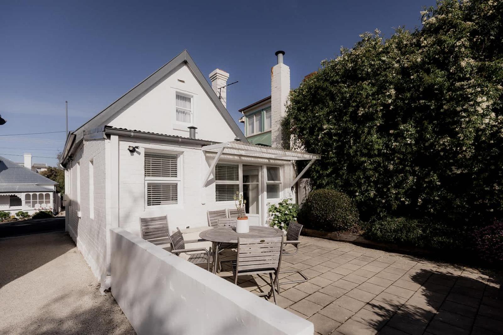 Kelly Street Cottage in Battery Point