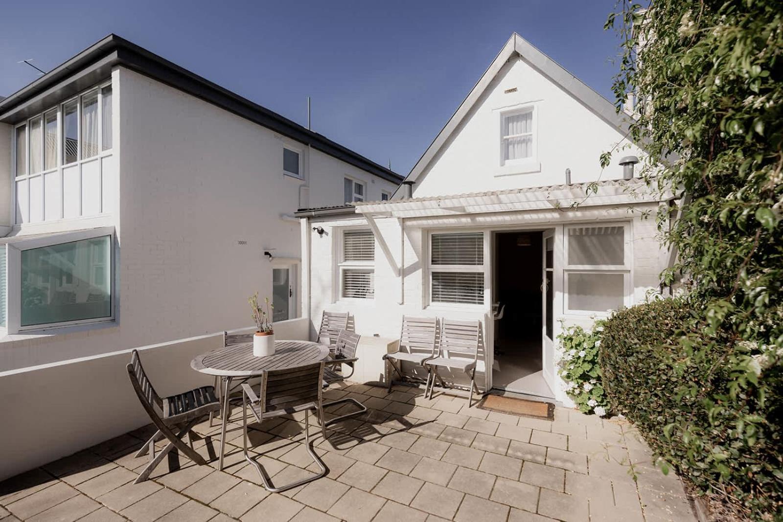 Kelly Street Cottage in Battery Point