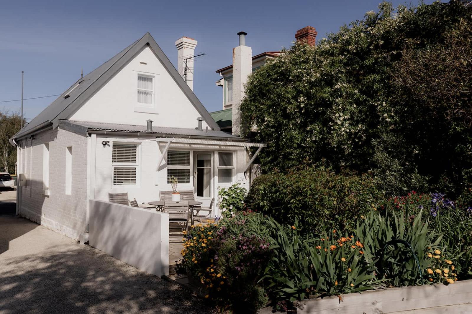 Kelly Street Cottage in Battery Point