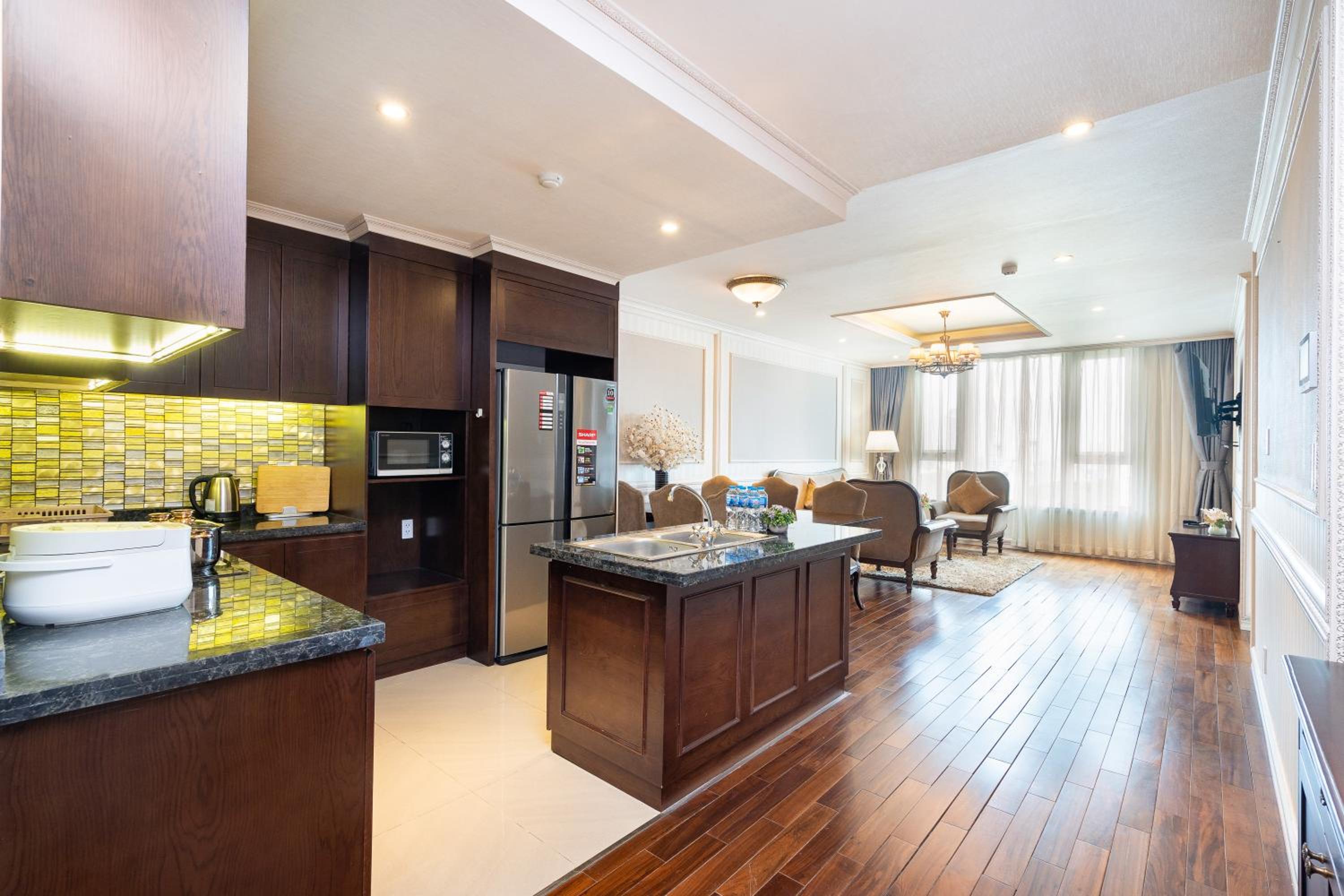 2BR 3BR Luxury Apartment Sky Pool