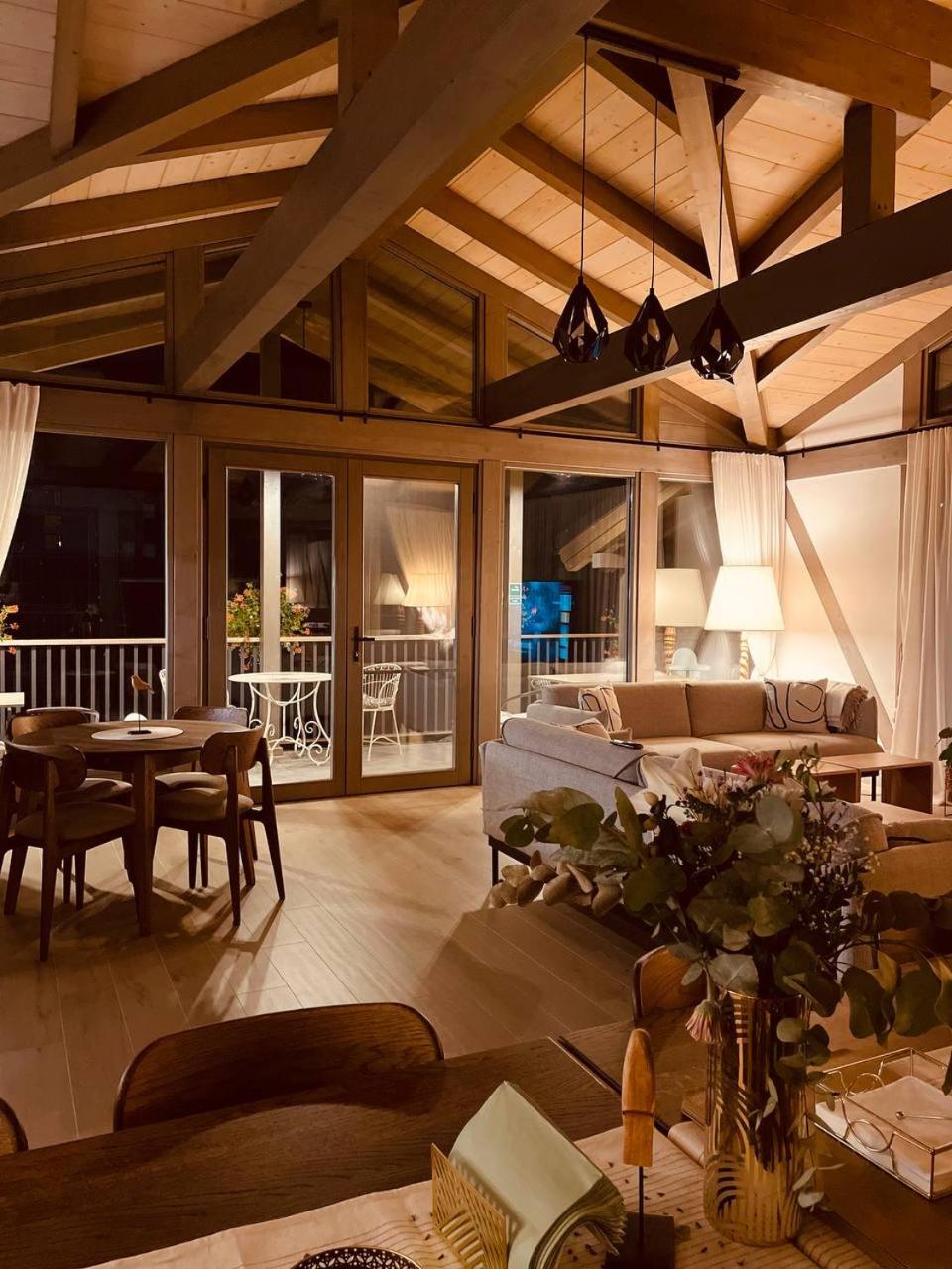 REY Chalet