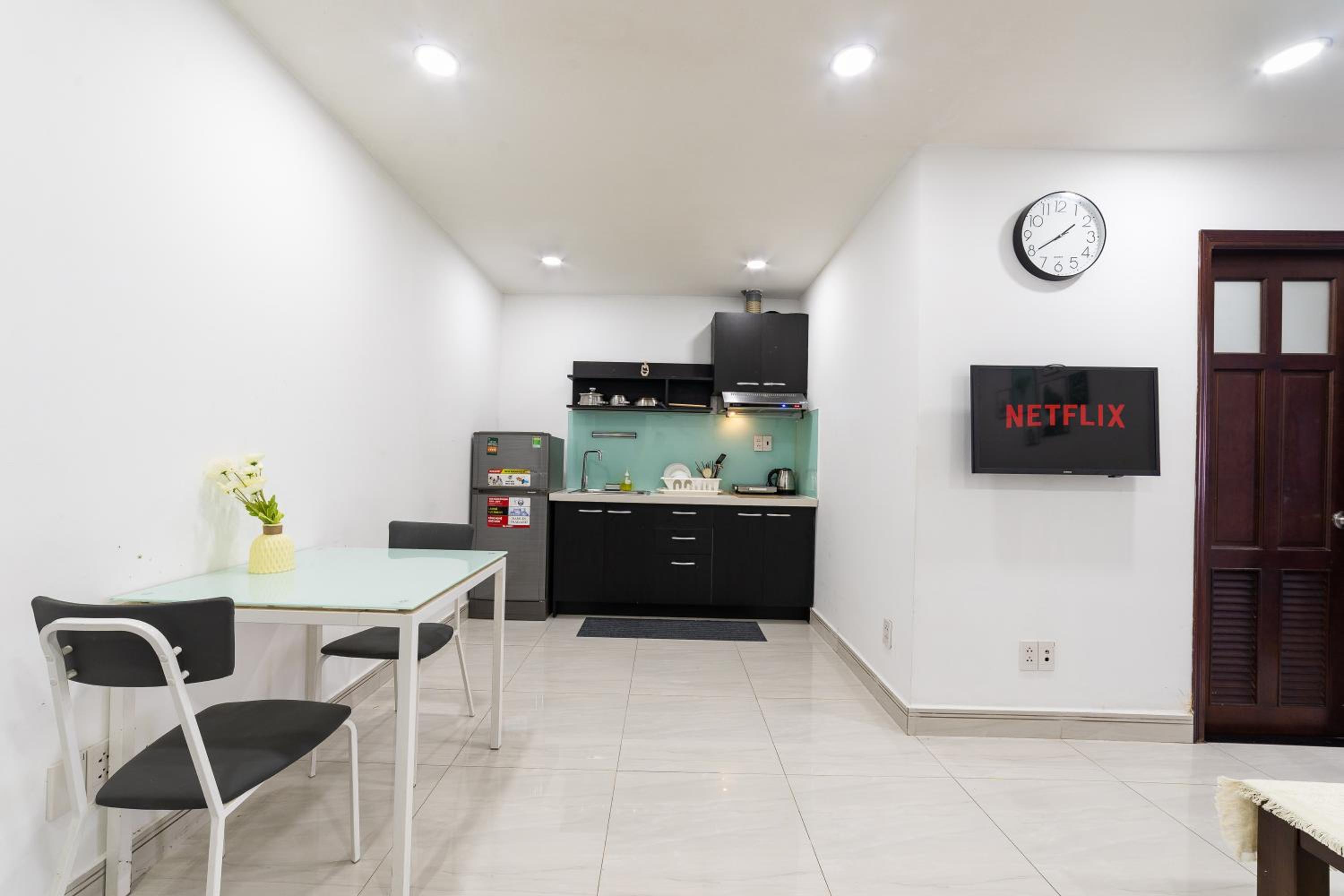 Tan Son Nhat Airport Apartment by SABAY