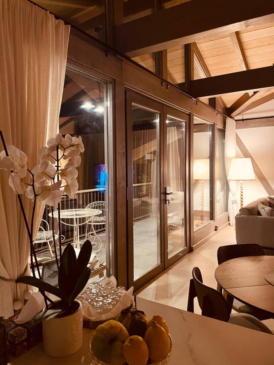 REY Chalet