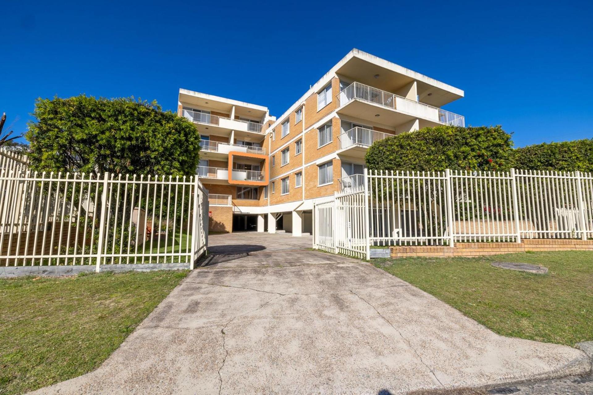 Yarramundi, 7-47 Magnus St - spectacular views in the heart of Nelson Bay