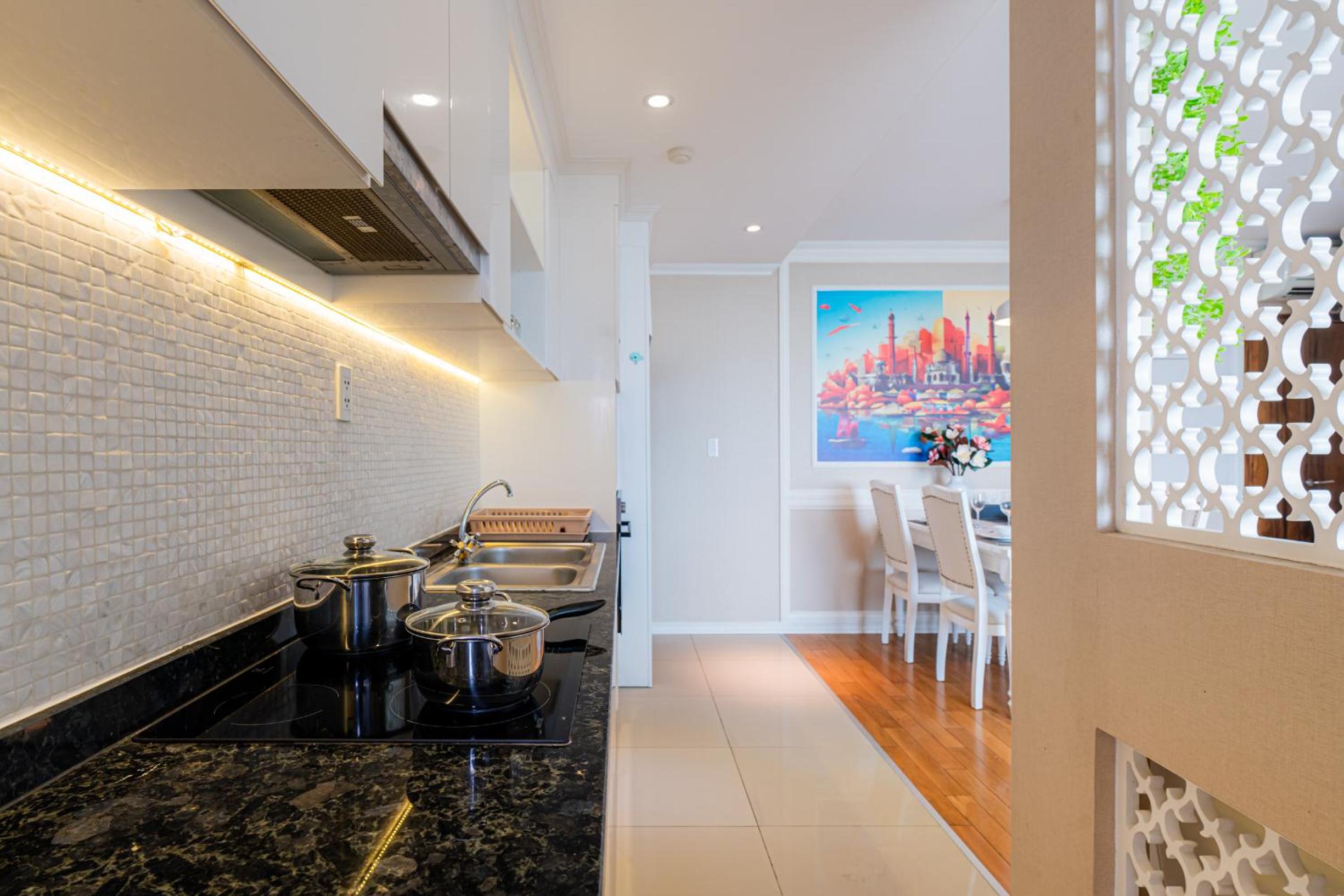 Leman Luxury Suites