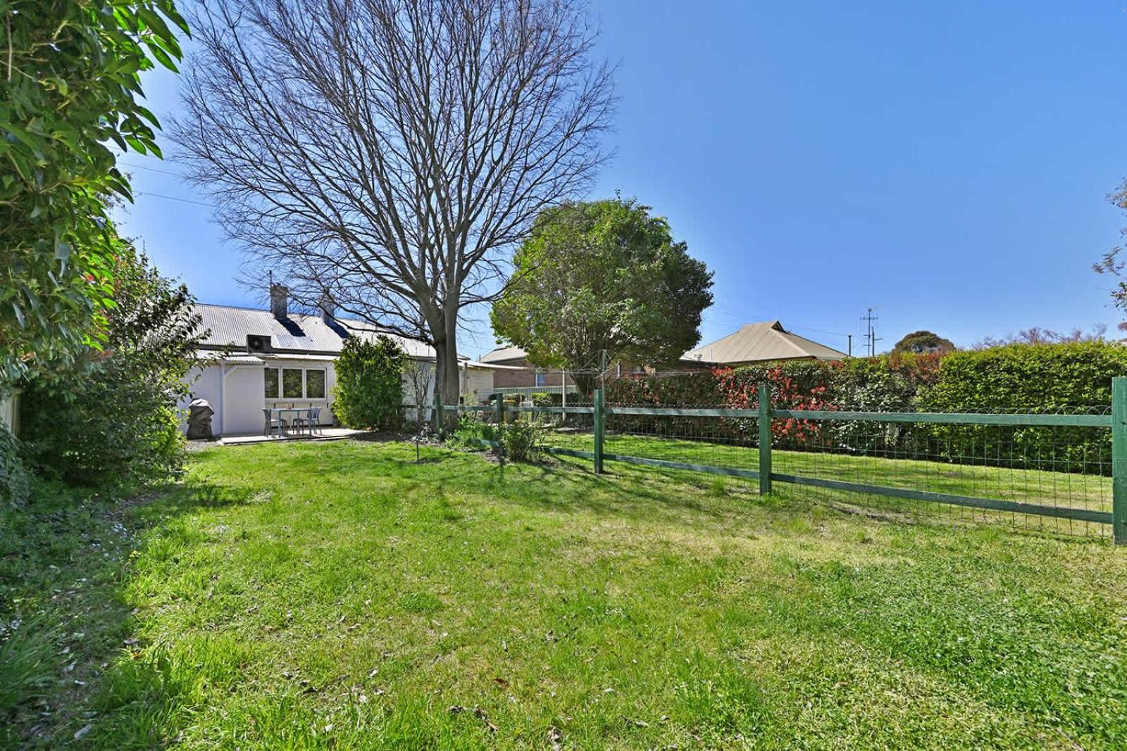 March Townhouse - Central & Leafy, Pet Friendly