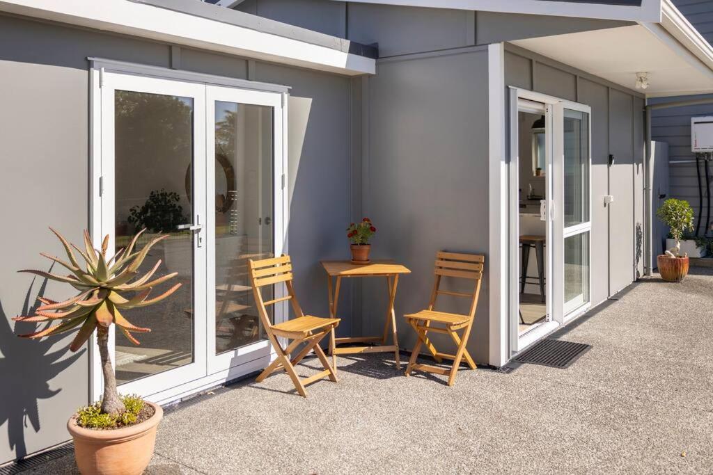 Papamoa Beach Cottage