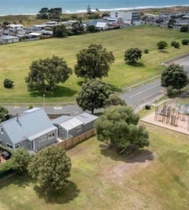 Papamoa Beach Cottage