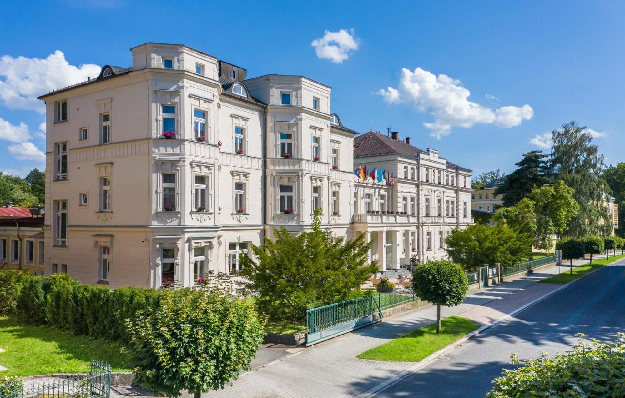 Hotel Monti Spa - Image 1