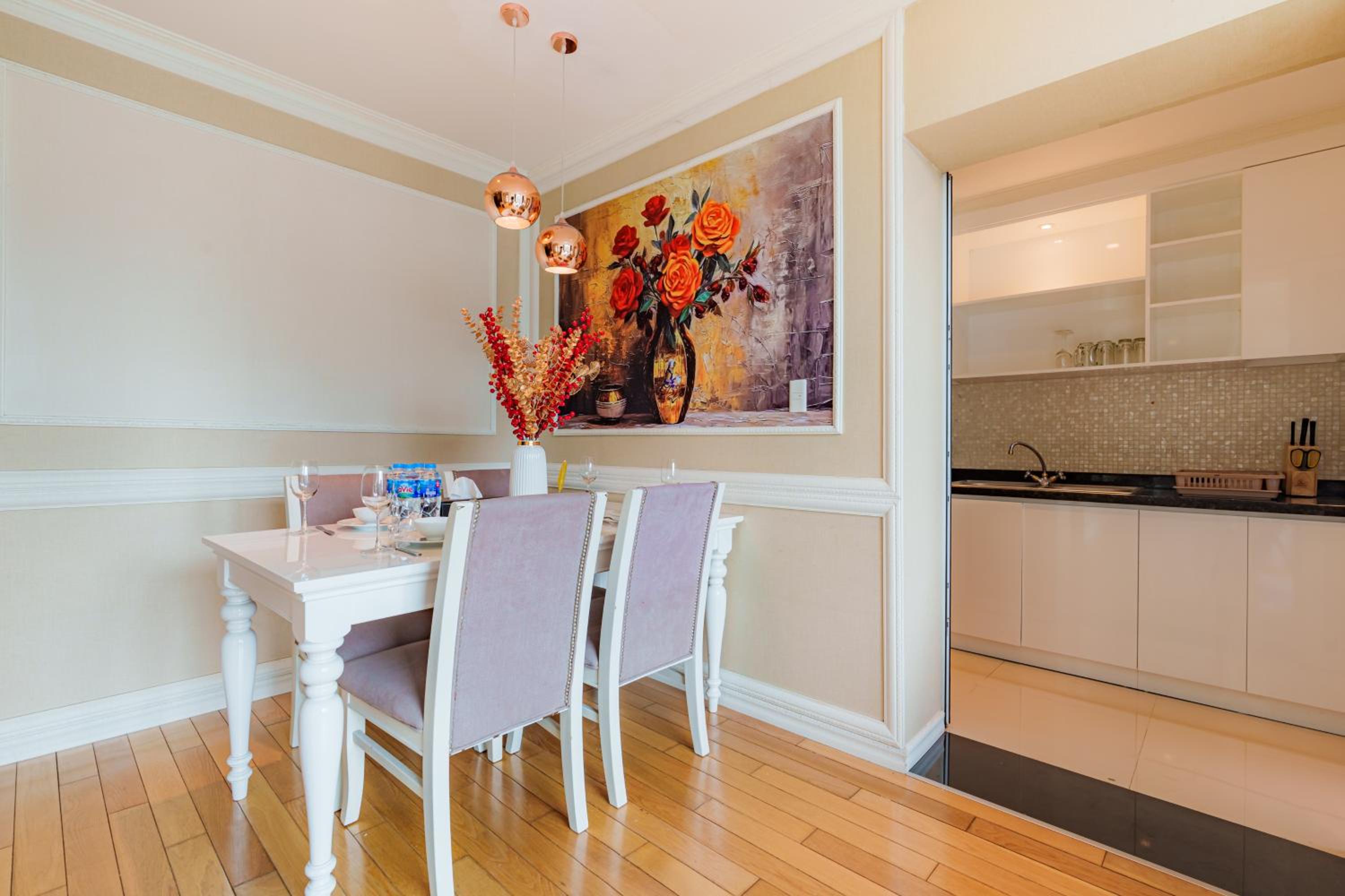 Leman Luxury Suites